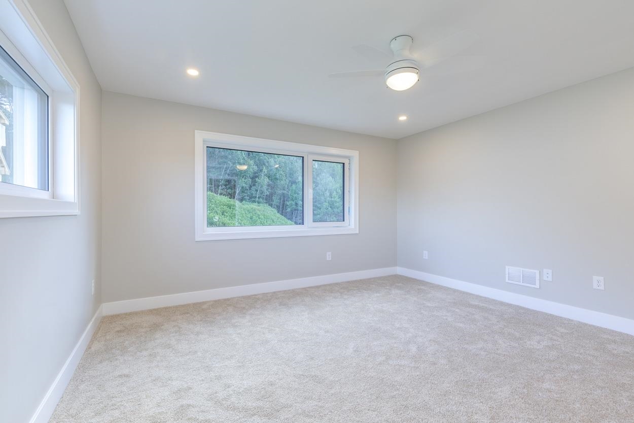 39 Windsor Lane Property Photo 14