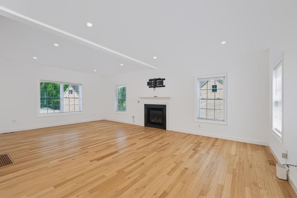 9 Horizon Way Property Photo 13