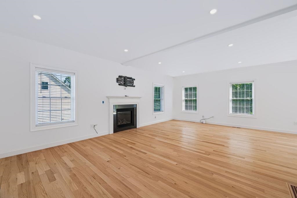 9 Horizon Way Property Photo 16