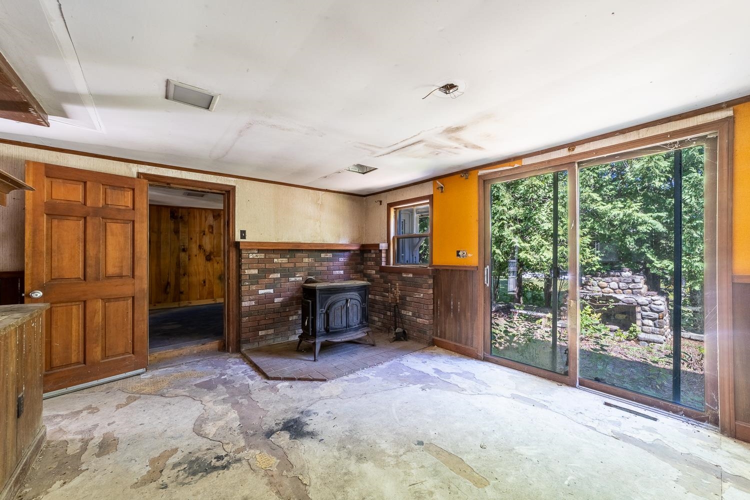 33 West Shore Road Property Photo 9