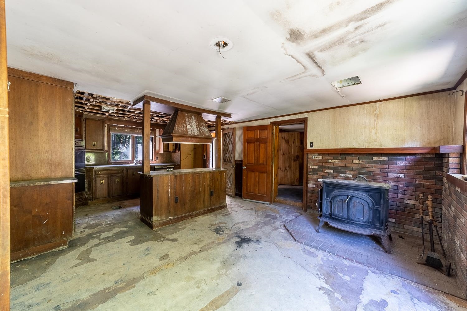 33 West Shore Road Property Photo 10
