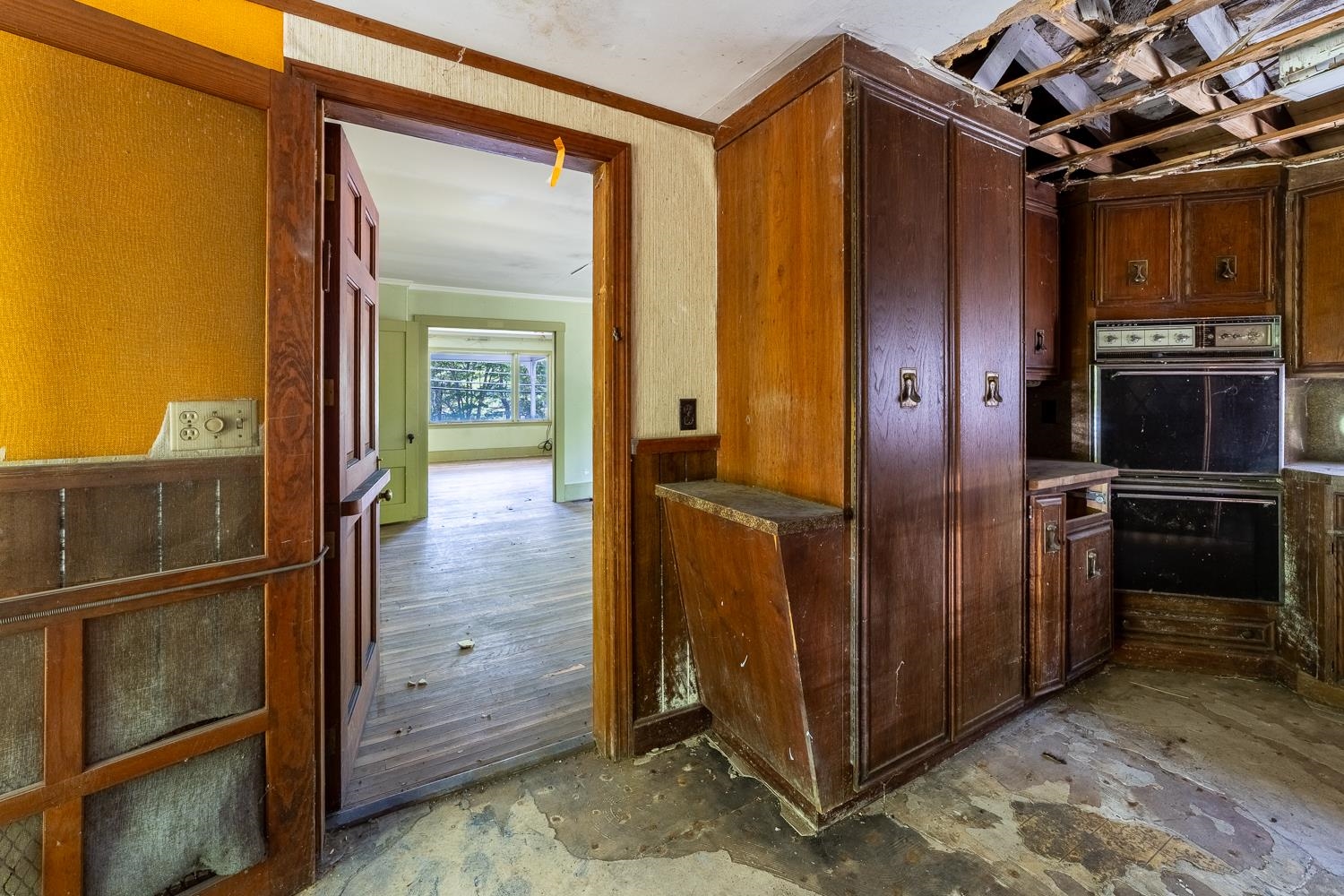 33 West Shore Road Property Photo 13