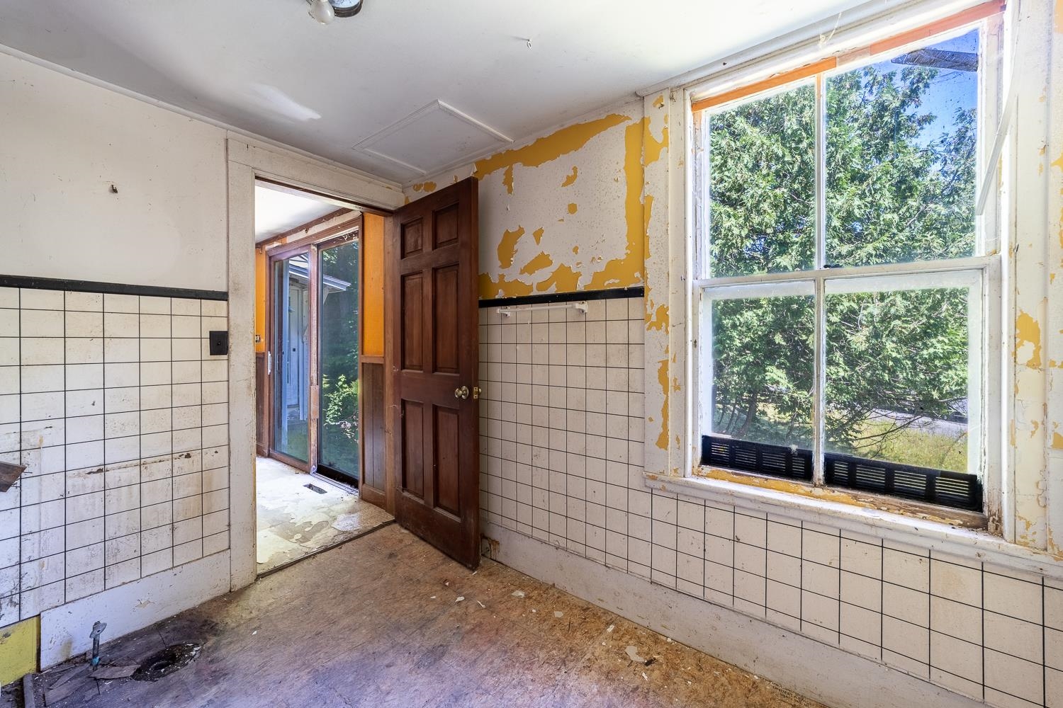 33 West Shore Road Property Photo 17