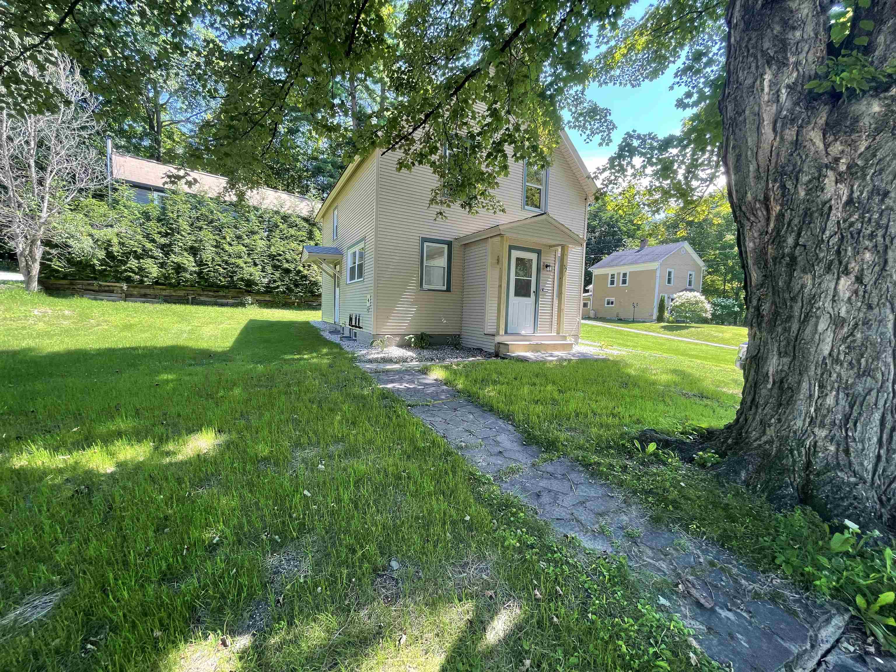 32 Pleasant Street Property Photo 2
