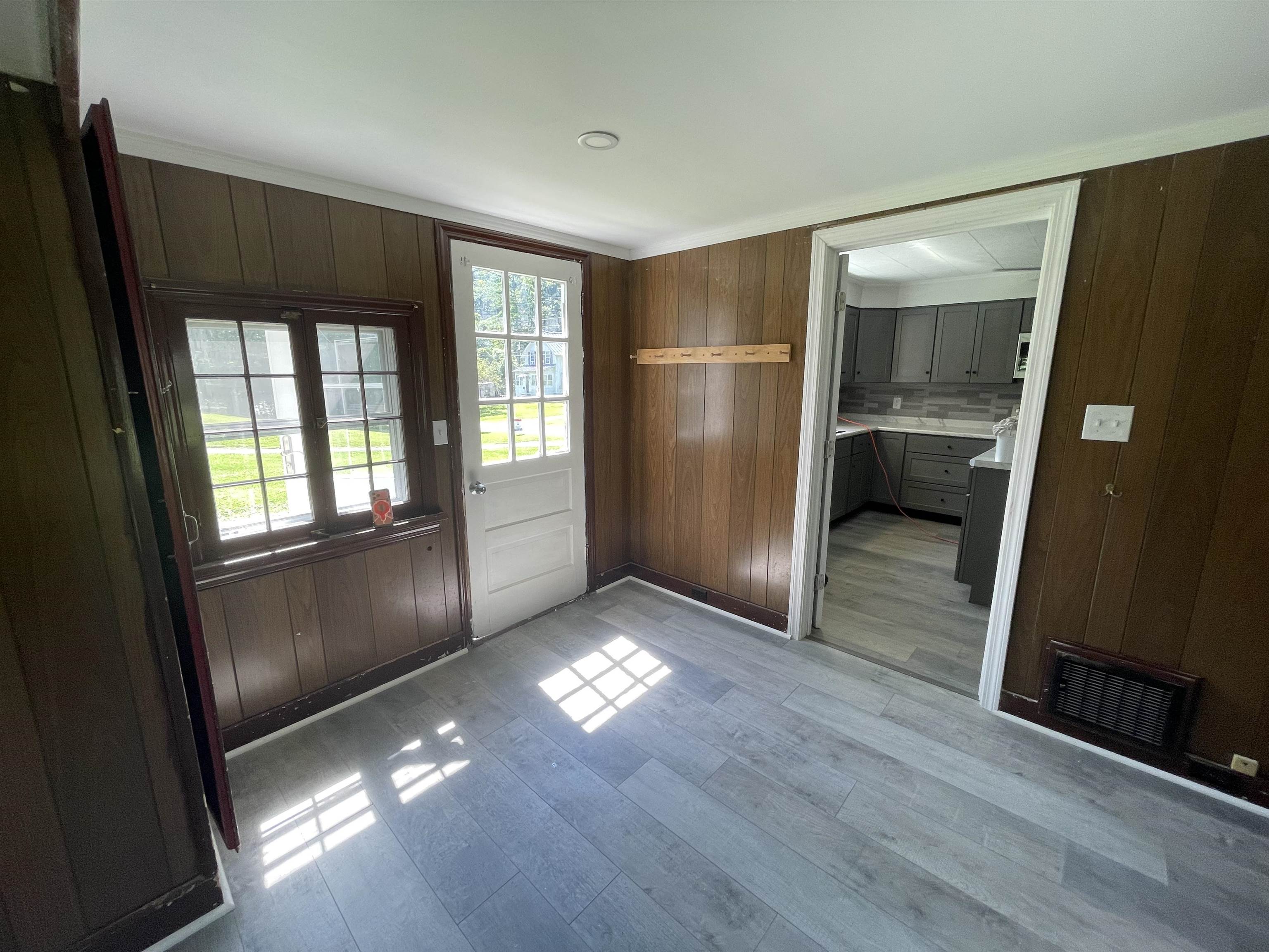 32 Pleasant Street Property Photo 6