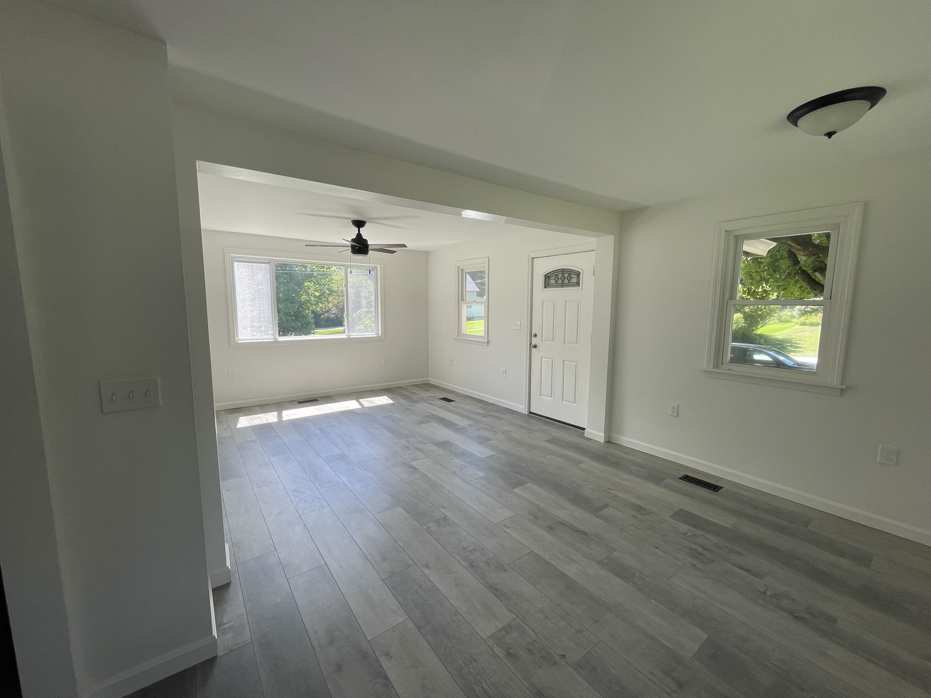 32 Pleasant Street Property Photo 9