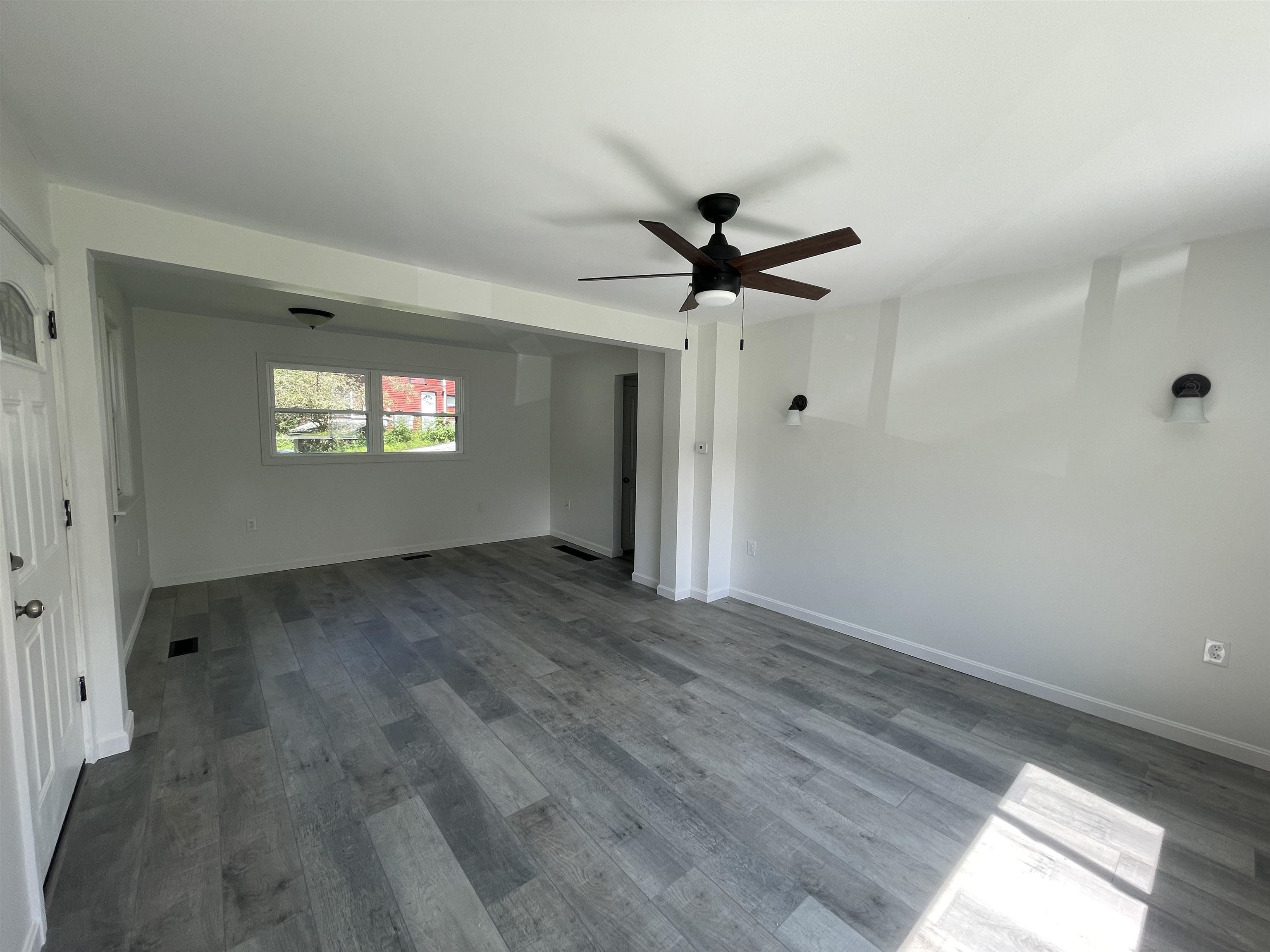 32 Pleasant Street Property Photo 11