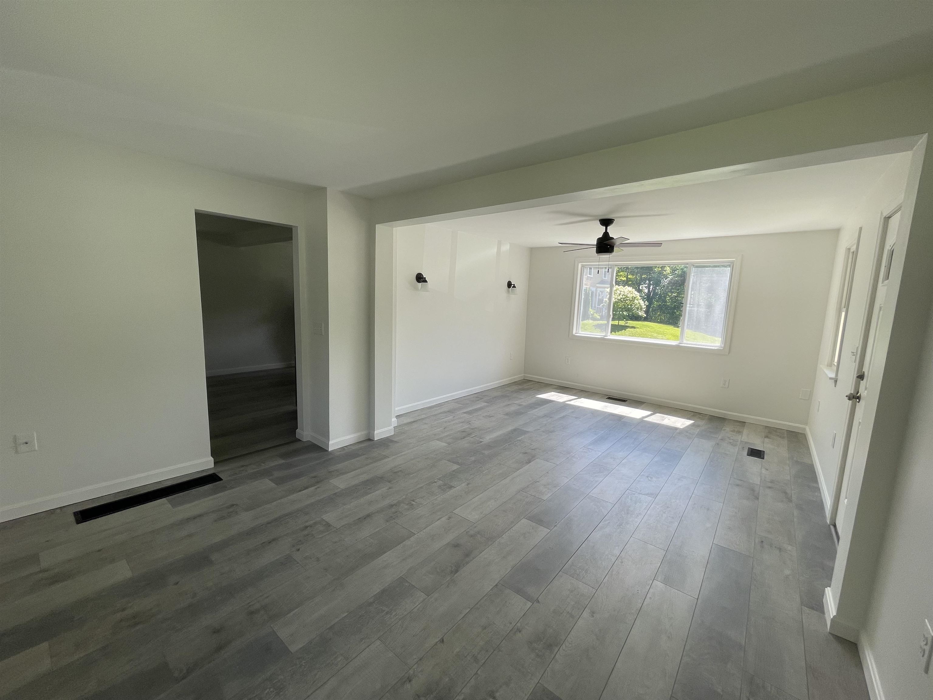 32 Pleasant Street Property Photo 12