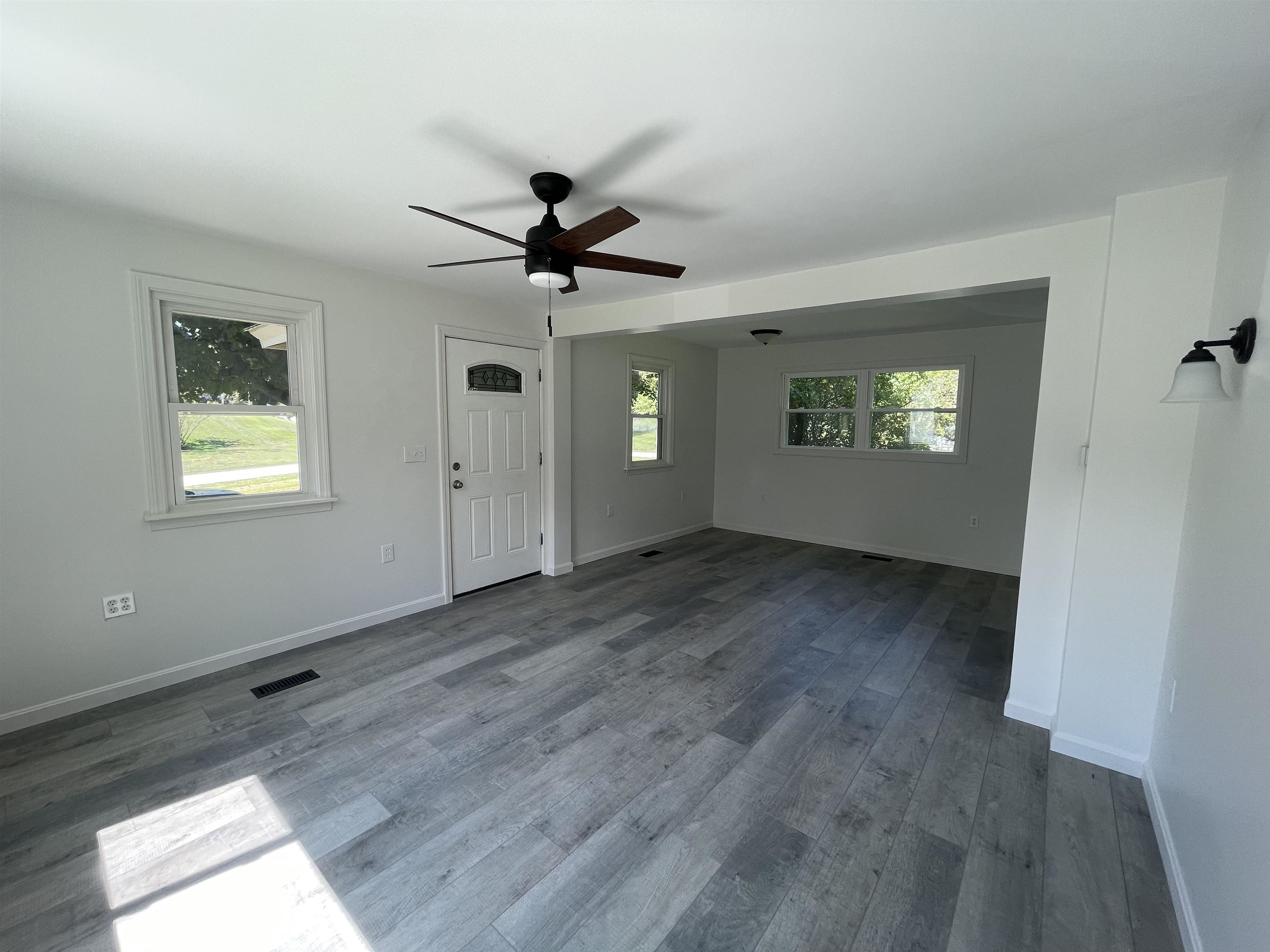 32 Pleasant Street Property Photo 12