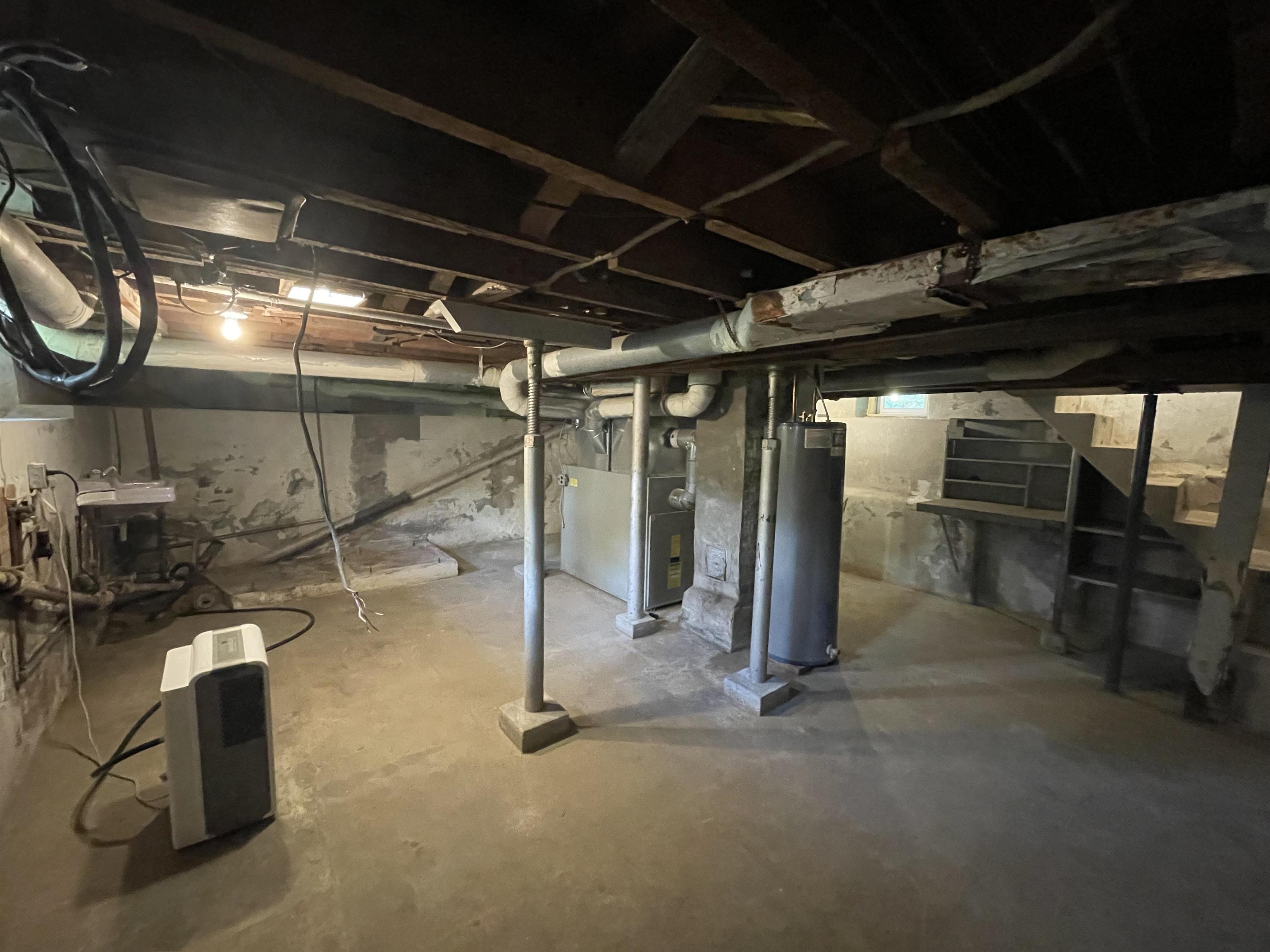 32 Pleasant Street Property Photo 24