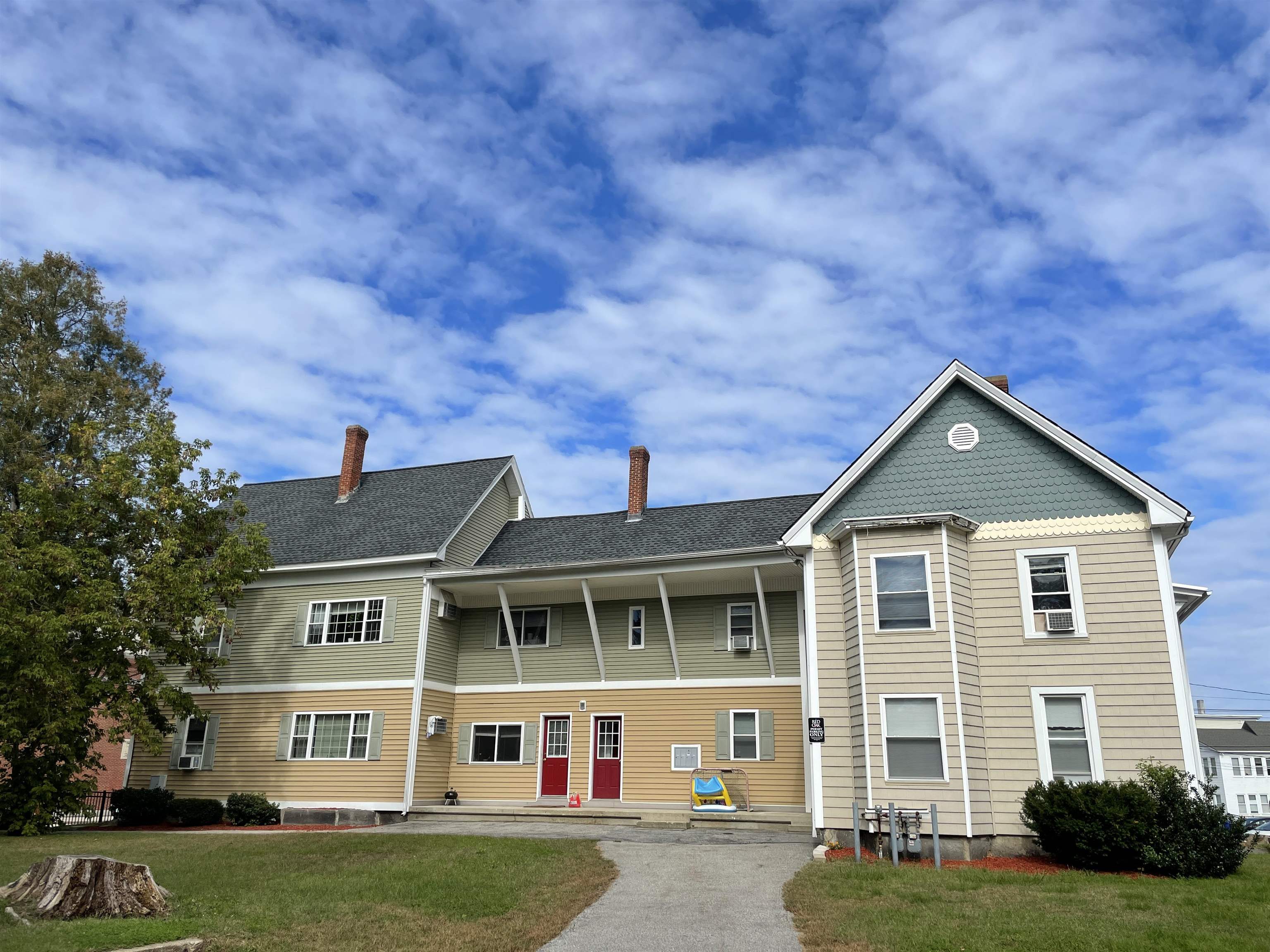 82 Third Street Property Photo 1