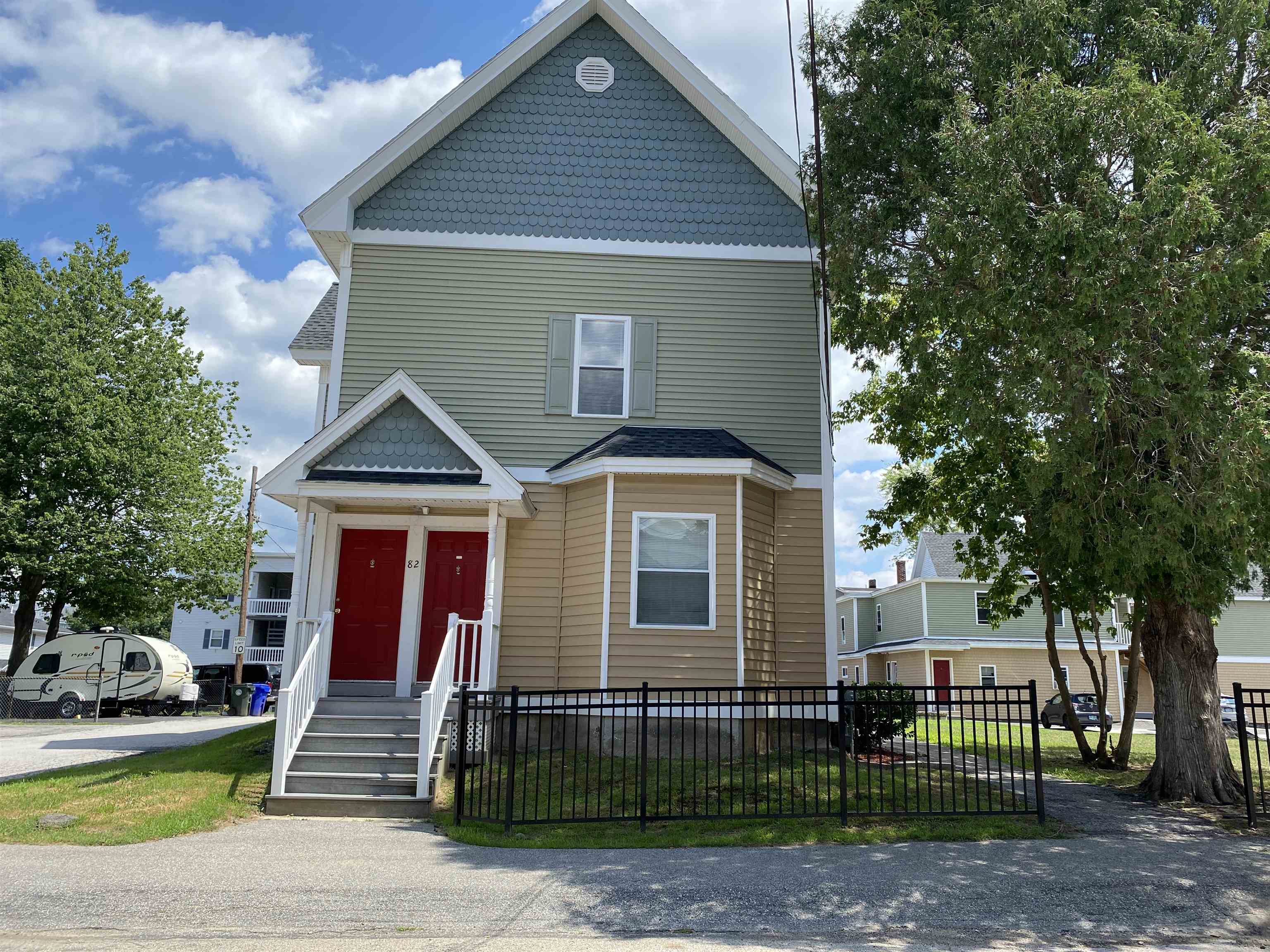 82 Third Street Property Photo 2