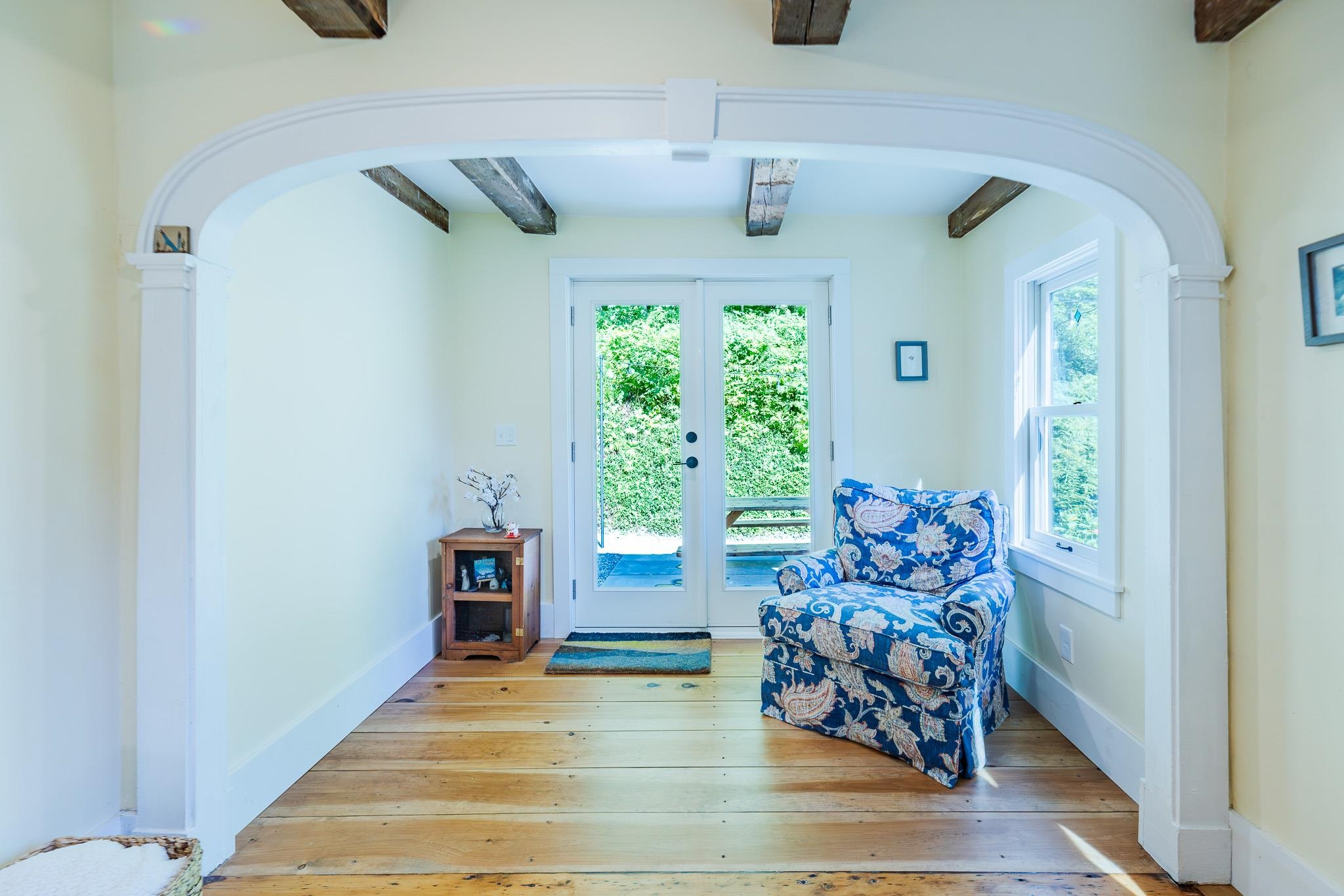 8133 Pomfret Road Property Photo 11
