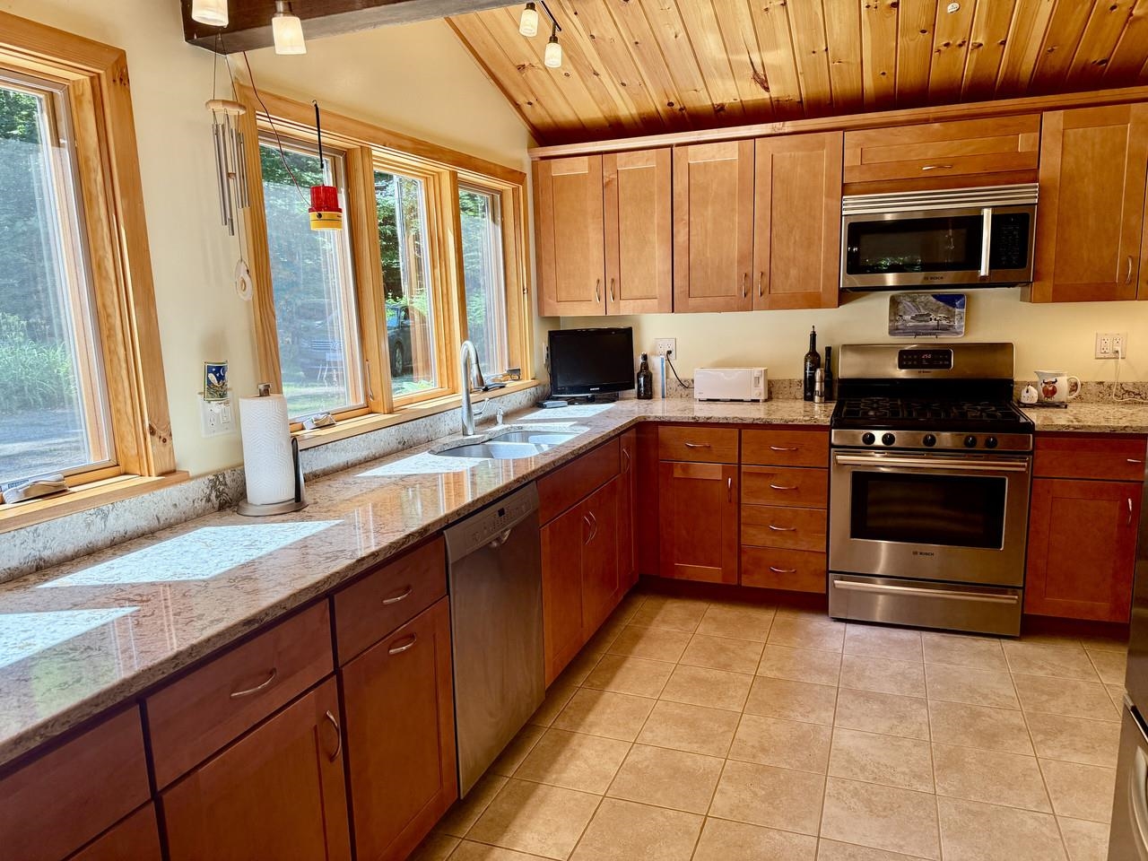 126 Upper Pines Road Property Photo 3
