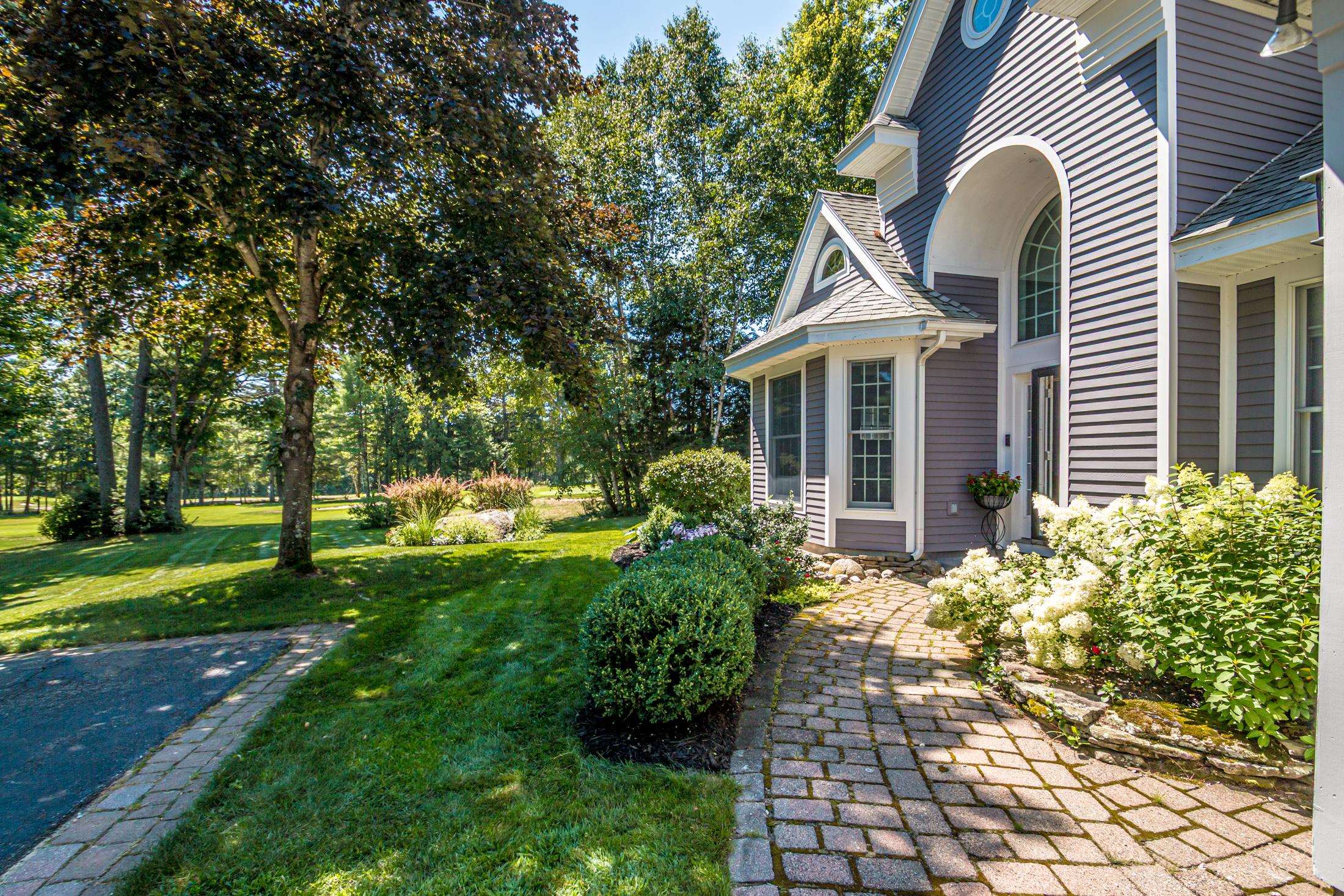 55 Carleton Way Property Photo 2