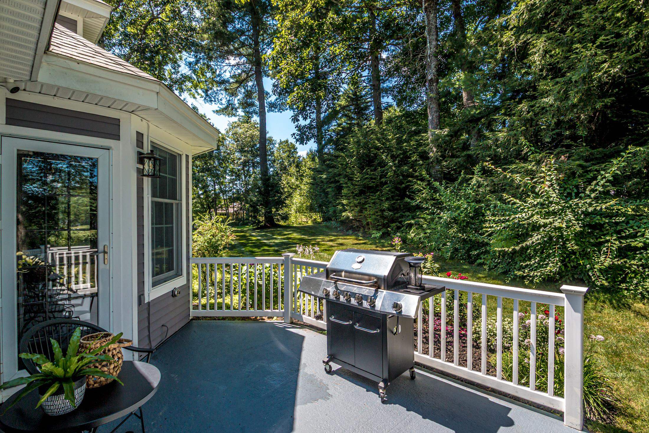 55 Carleton Way Property Photo 6