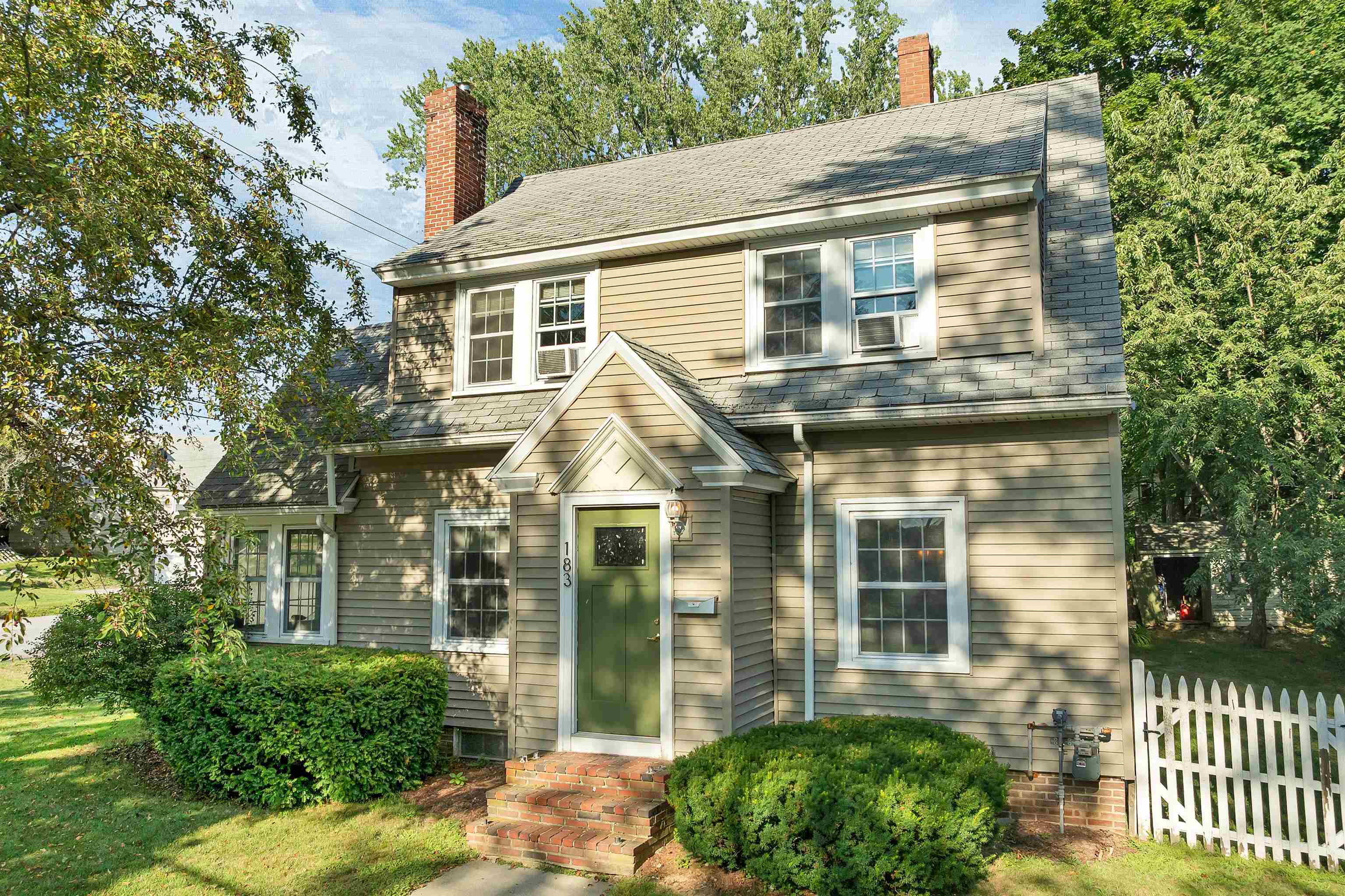 183 Mount Vernon Street Property Photo 2