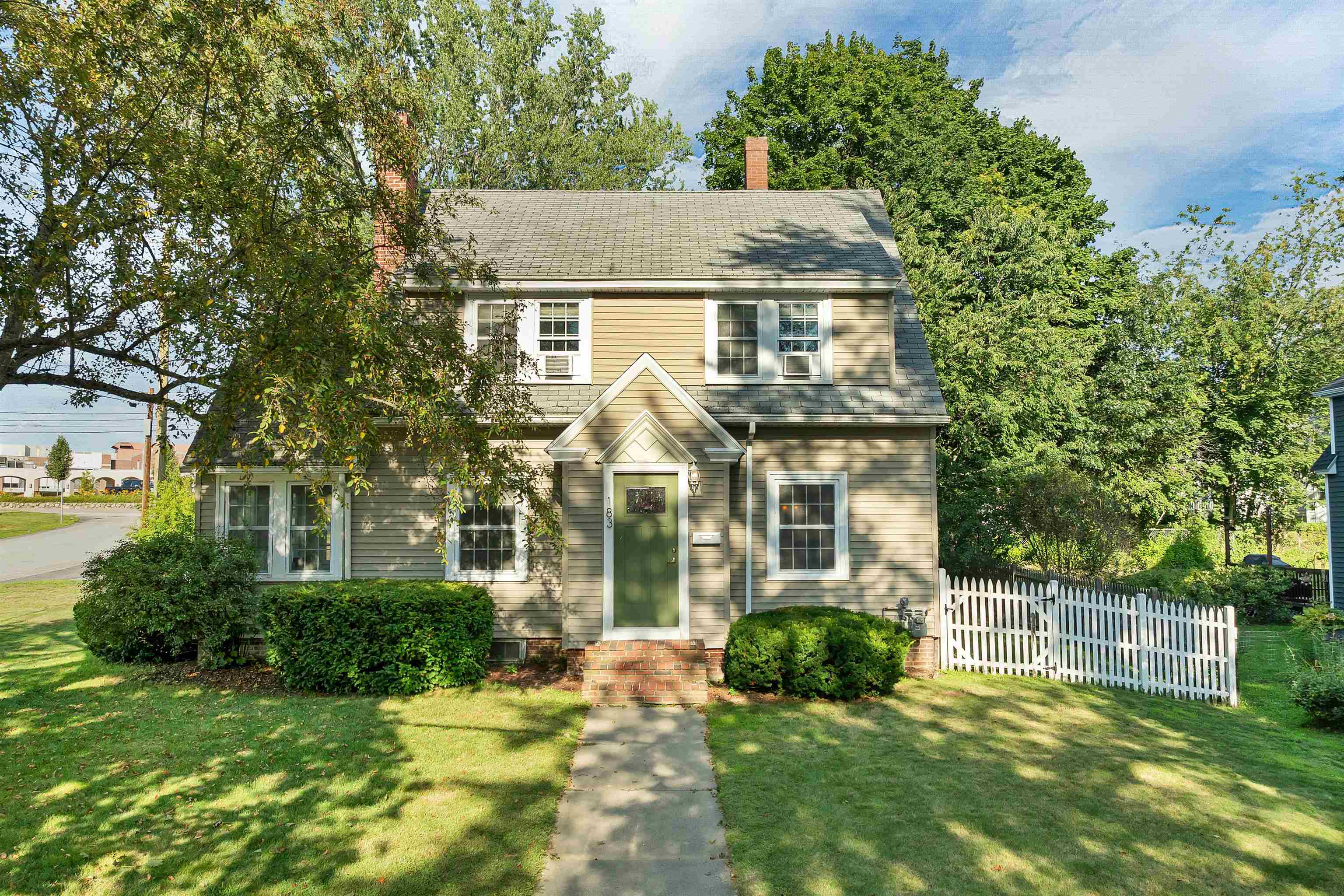 183 Mount Vernon Street Property Photo 3