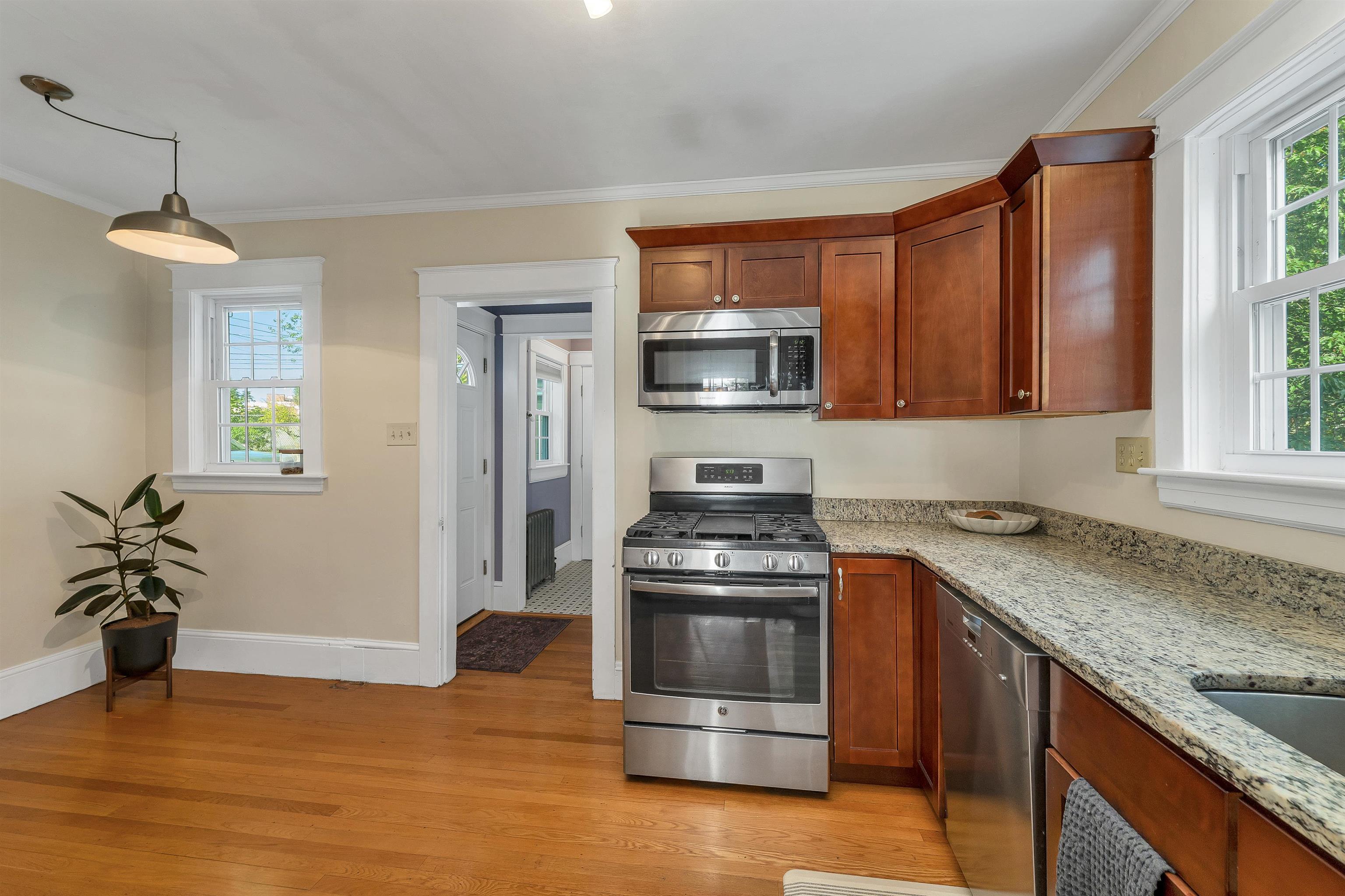 183 Mount Vernon Street Property Photo 7