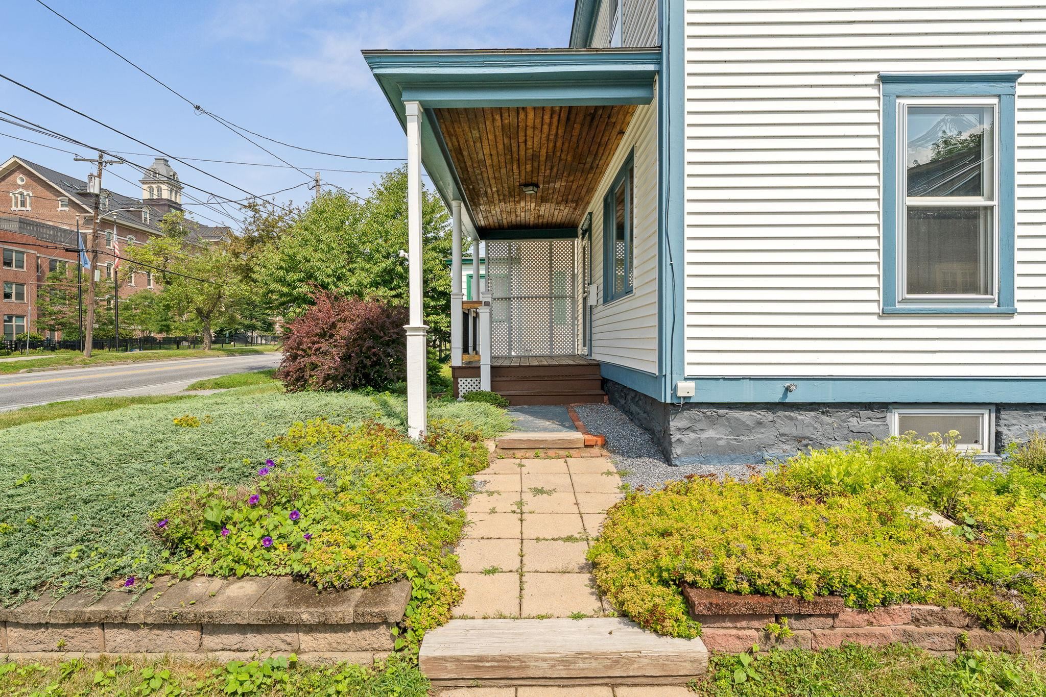 358 North Avenue Property Photo 8