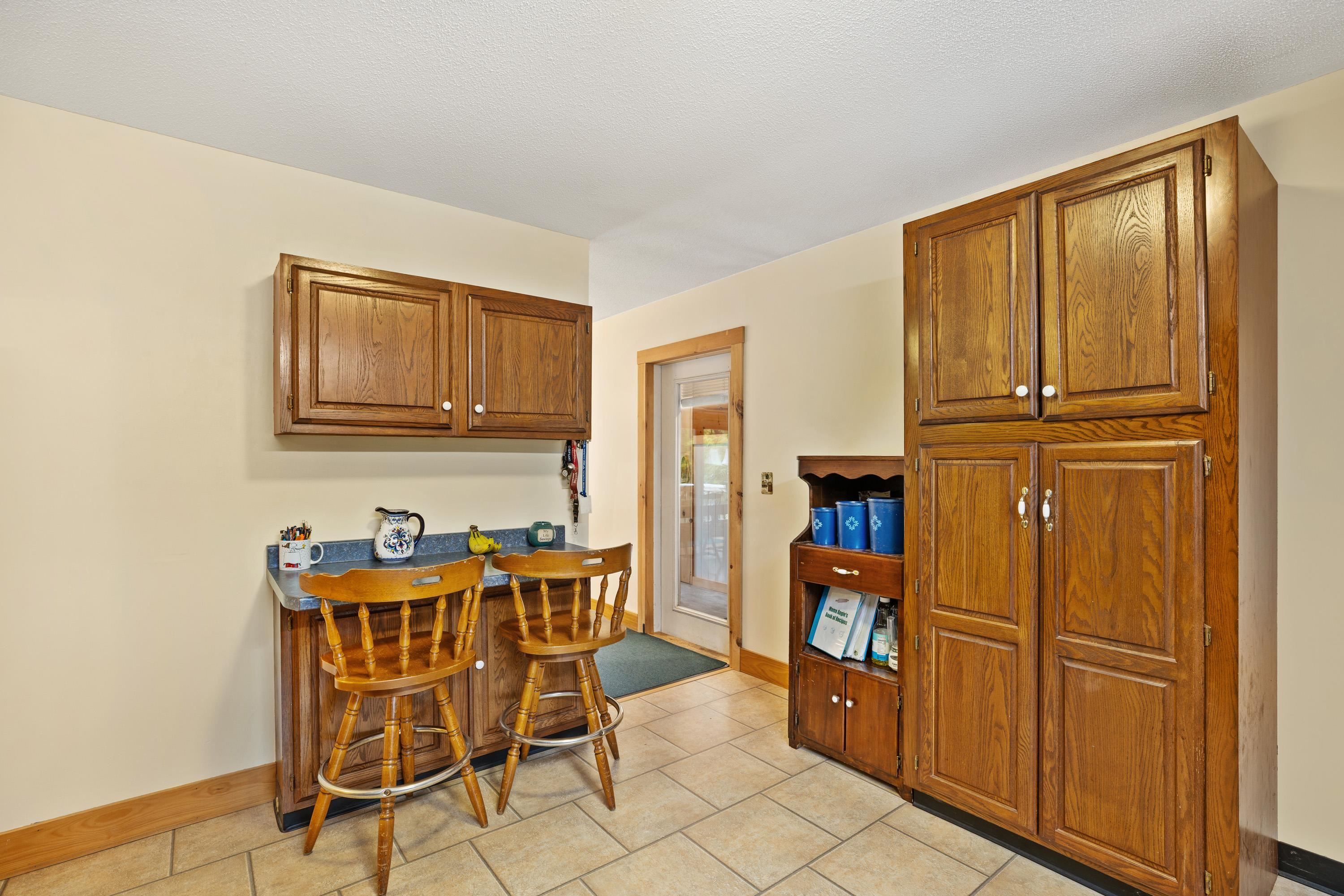 160 Mead Lane Property Photo 10