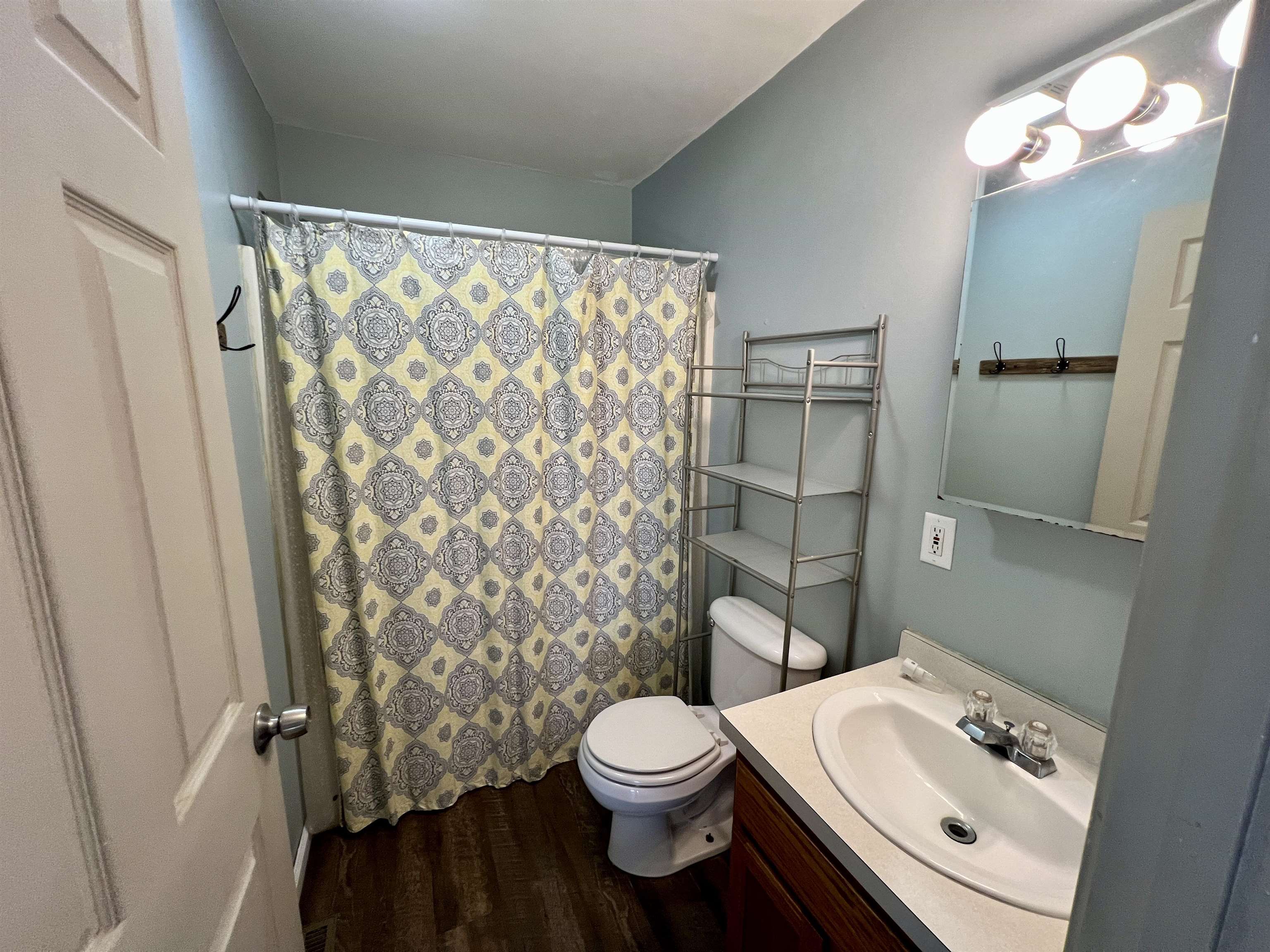 170 River Road Property Photo 5
