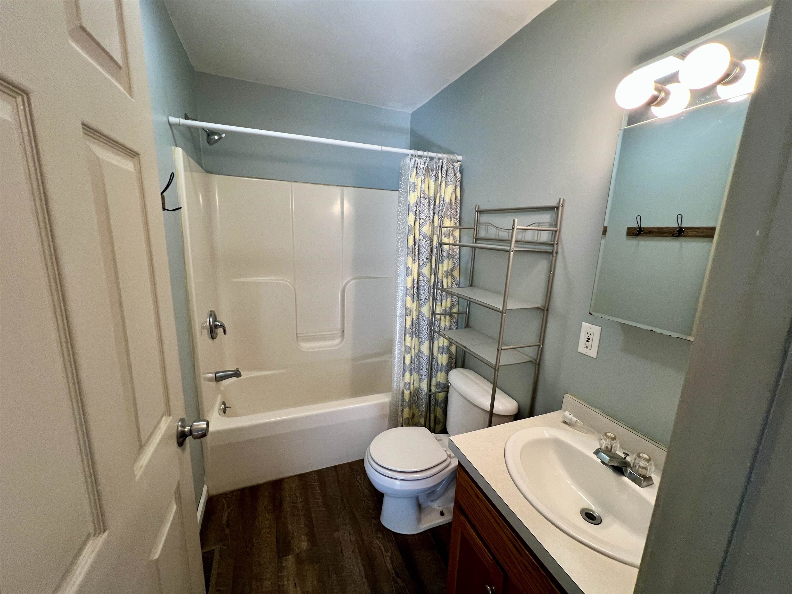 170 River Road Property Photo 6