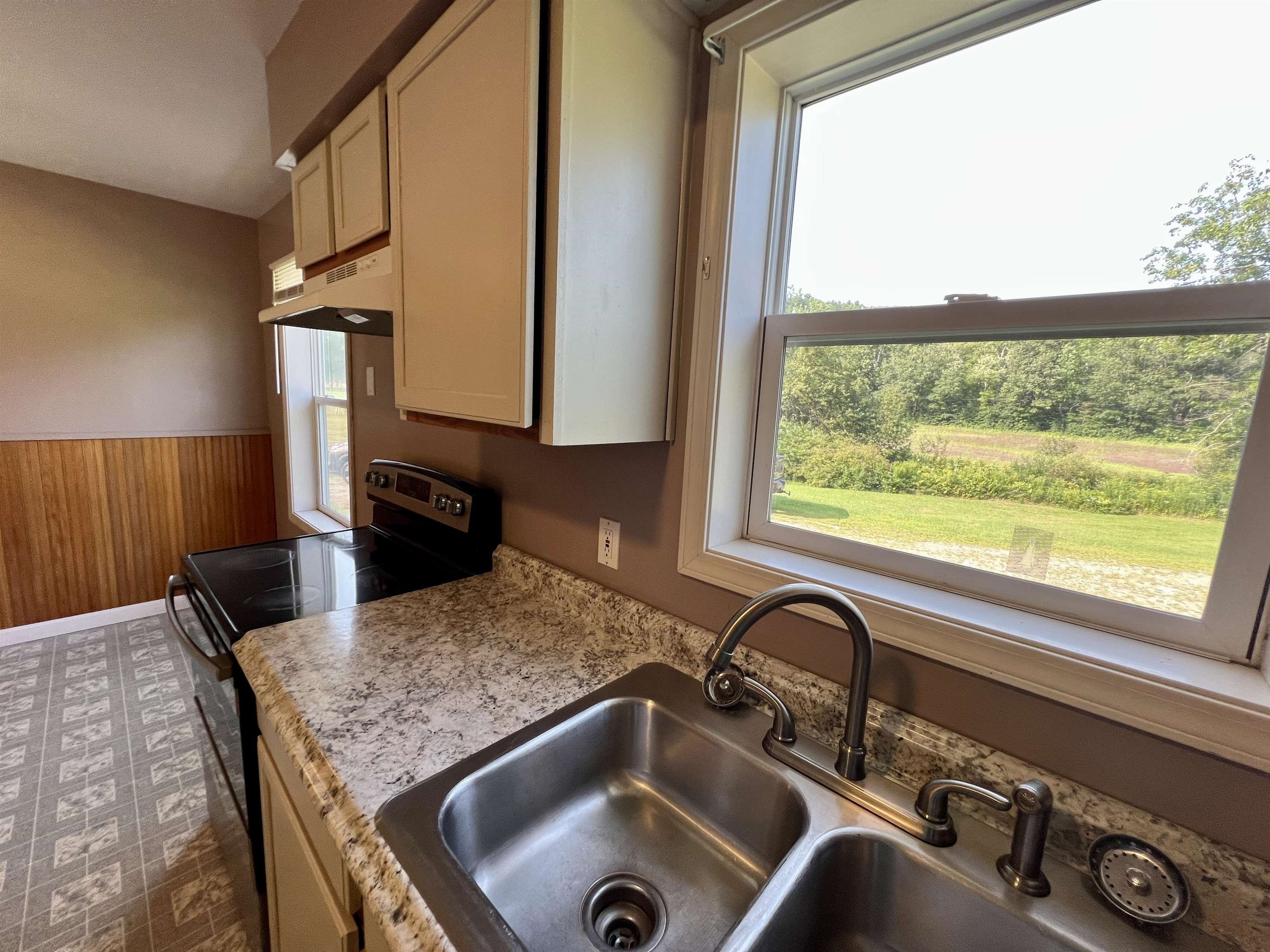 170 River Road Property Photo 8