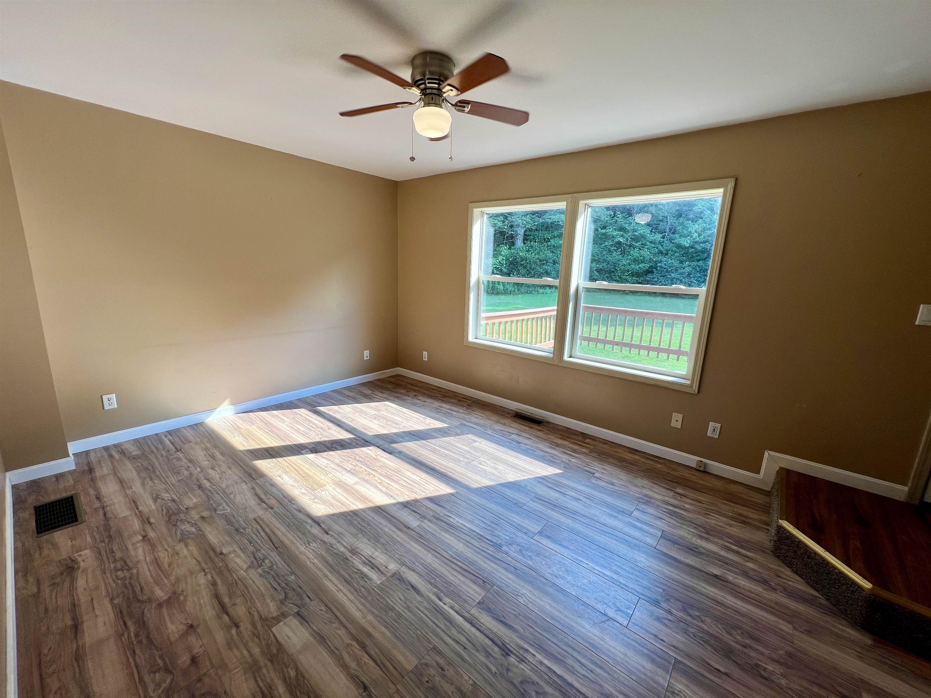 170 River Road Property Photo 10