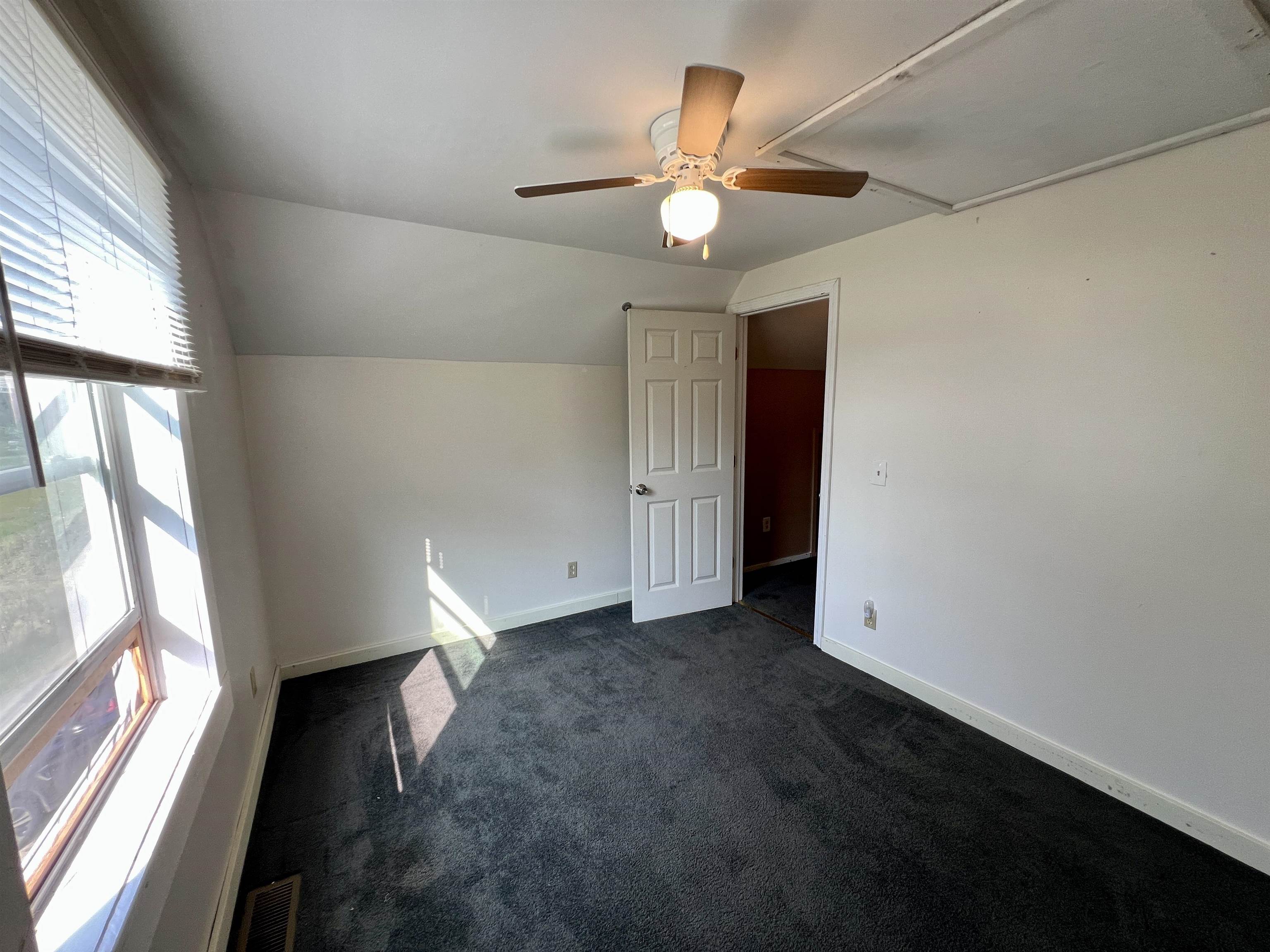 170 River Road Property Photo 14