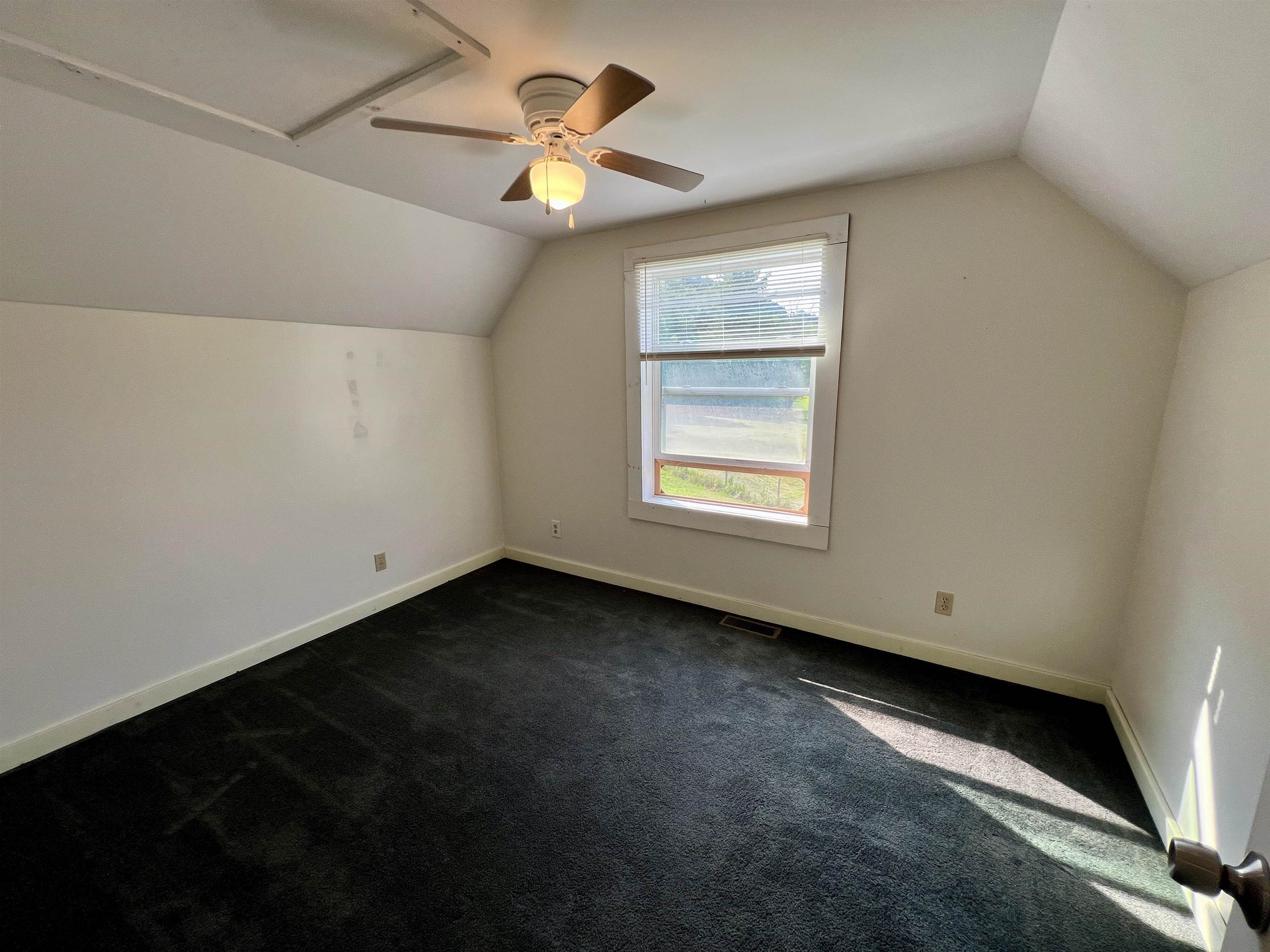 170 River Road Property Photo 15