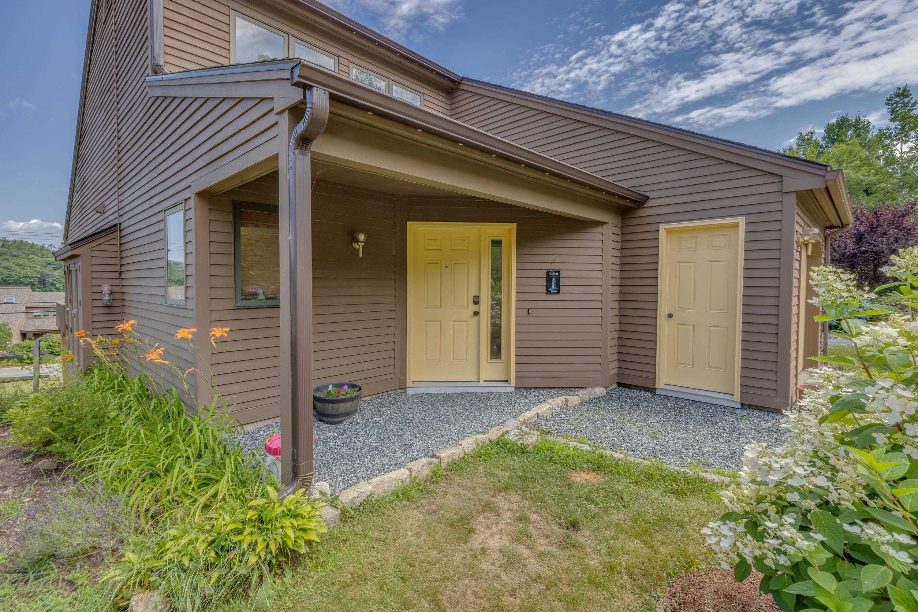 21 Woodbury Drive Property Photo 2