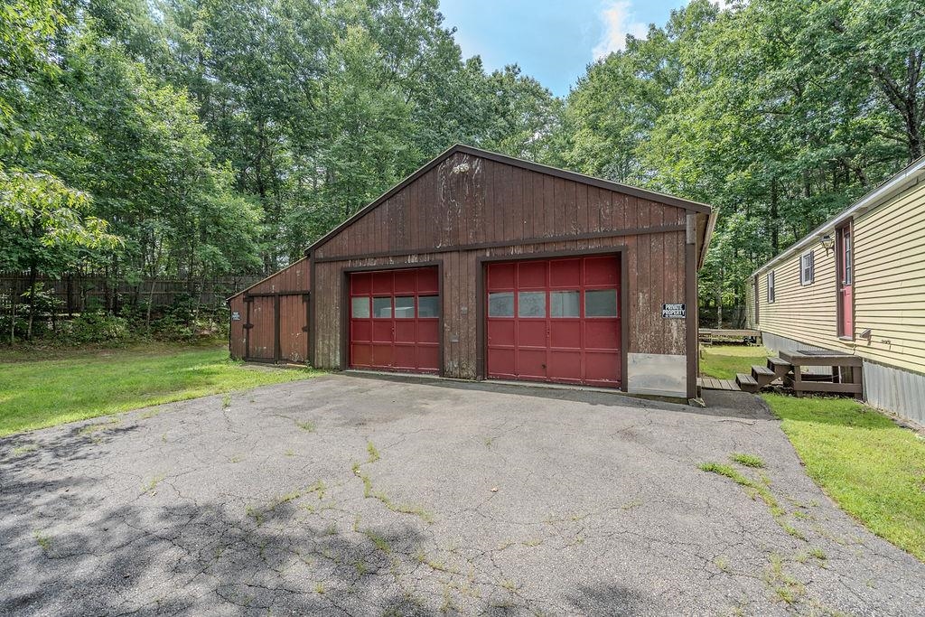 169 Calef Highway Property Photo 4