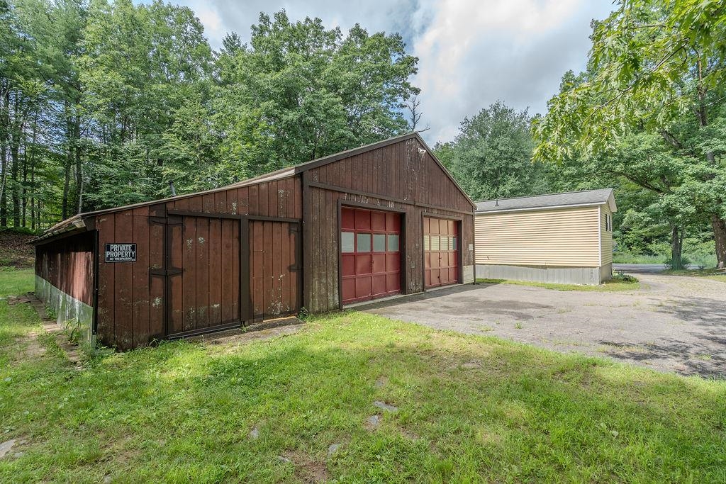 169 Calef Highway Property Photo 28