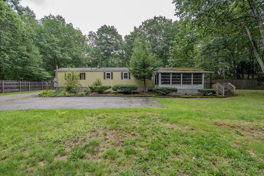 169 Calef Highway Property Photo 34