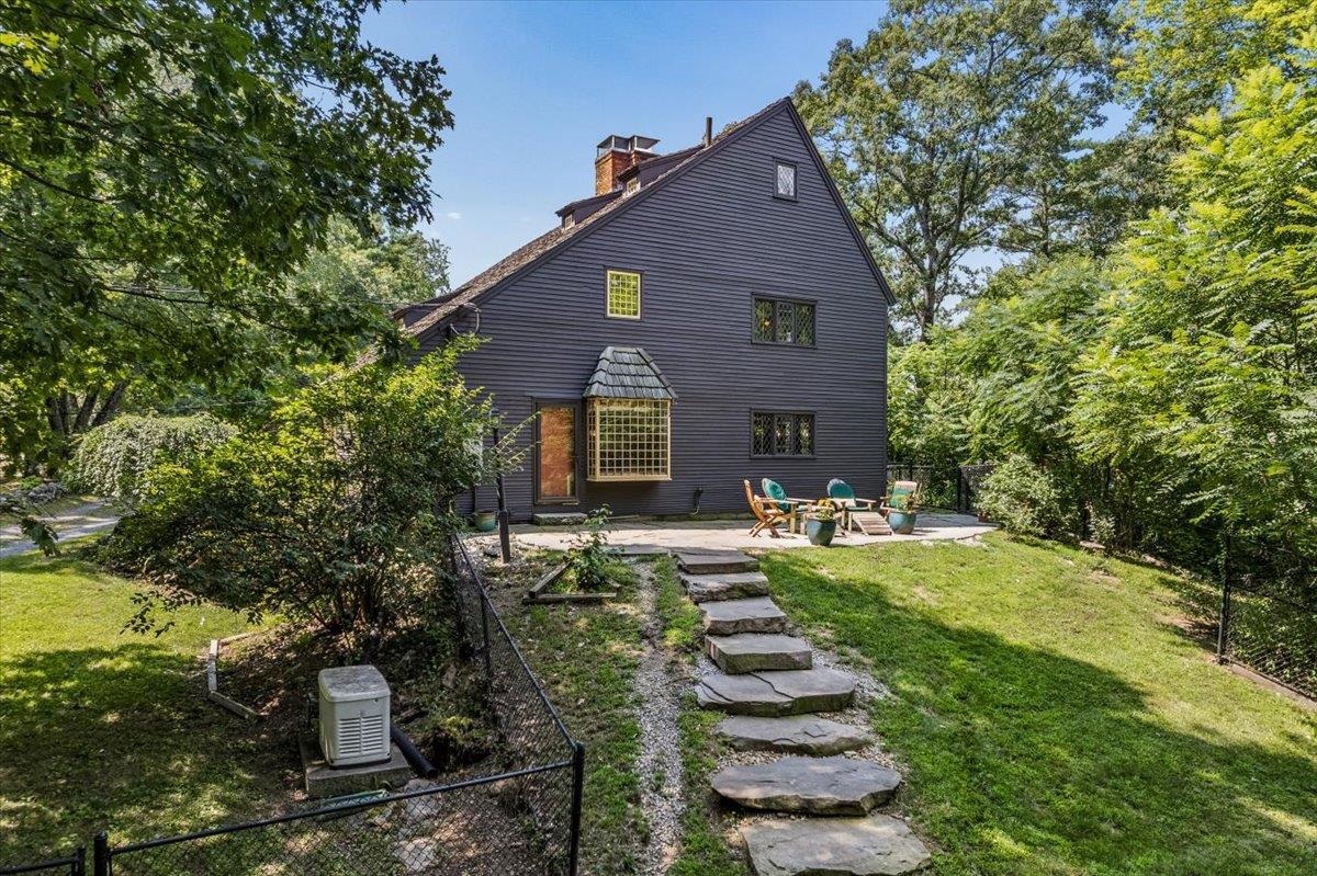 14 Walnut Hill Road Property Photo 2