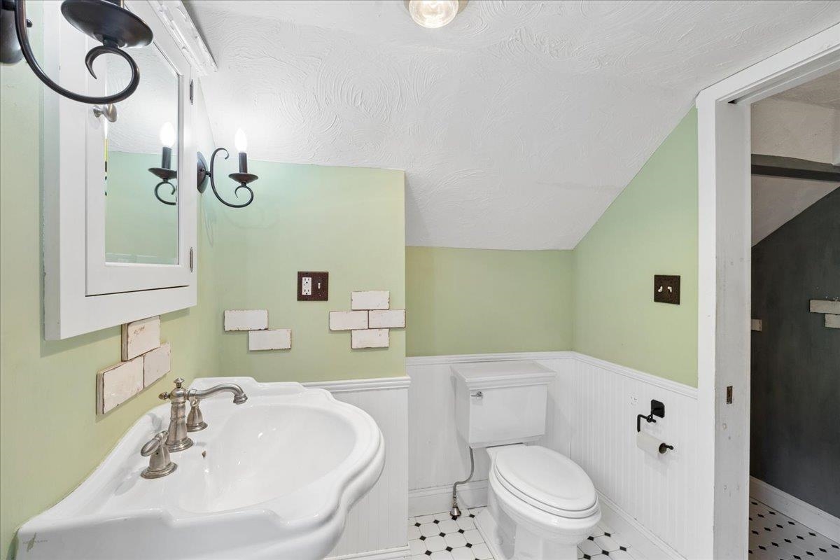 14 Walnut Hill Road Property Photo 29