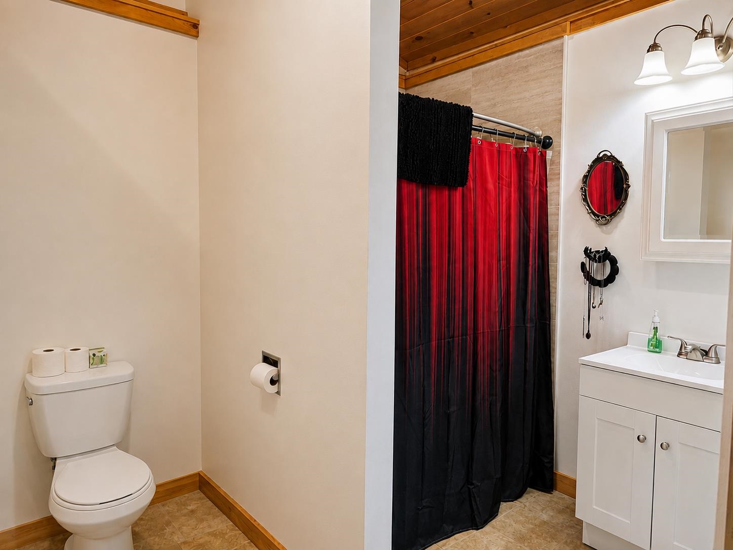 28 Cottage Street Property Photo 11