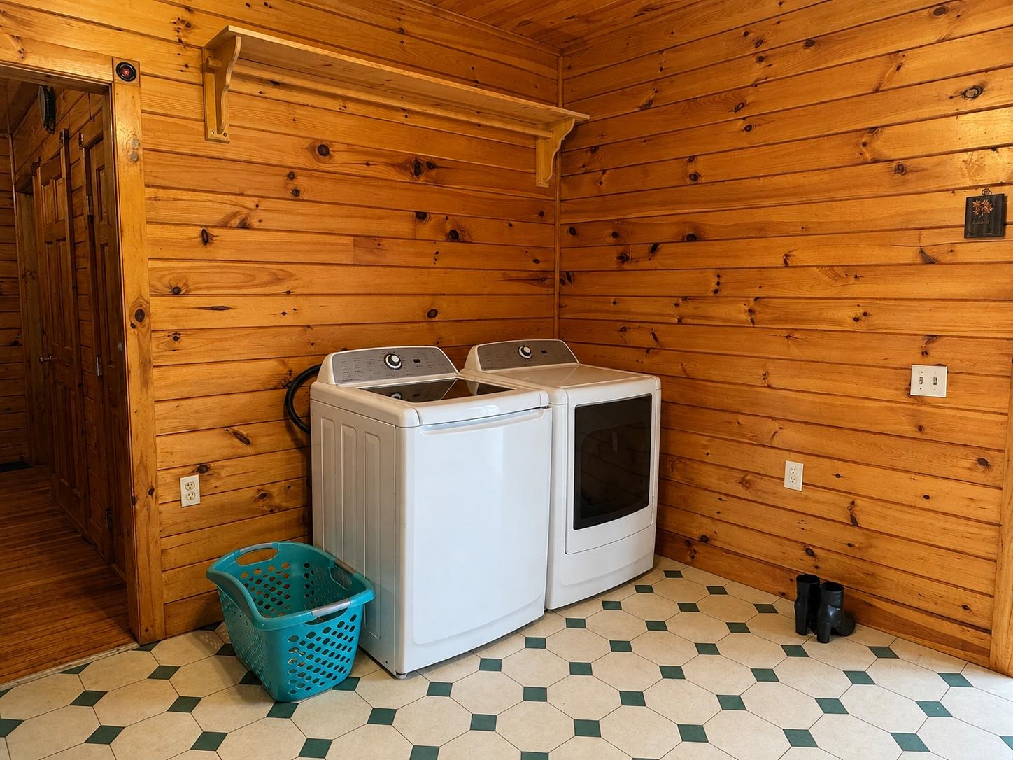 28 Cottage Street Property Photo 13