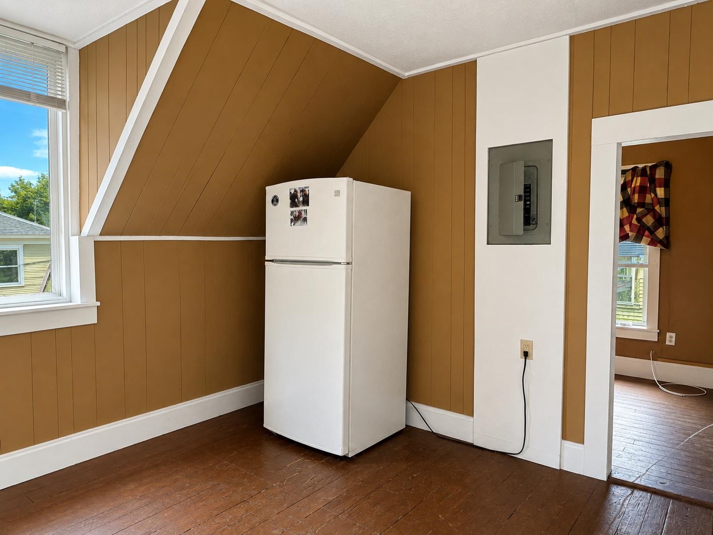 28 Cottage Street Property Photo 19