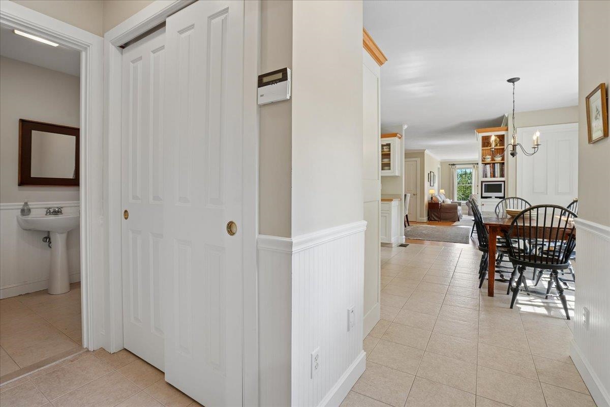 343 N Amherst Road Property Photo 16
