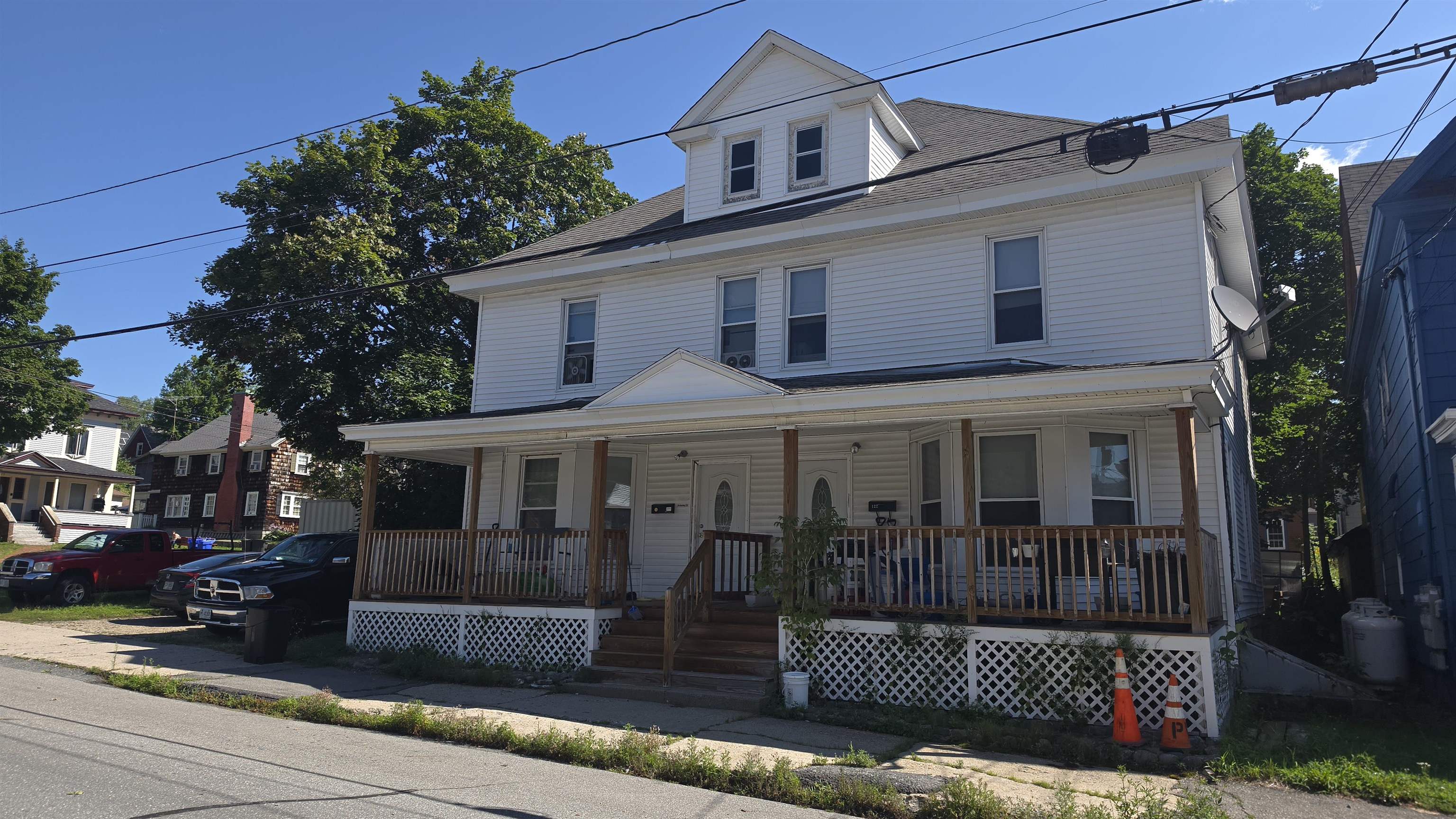 122 Willard Street Property Photo 23