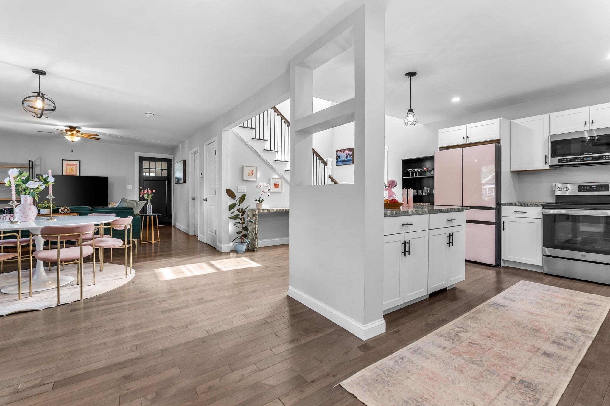 254 Arah Street Property Photo 2