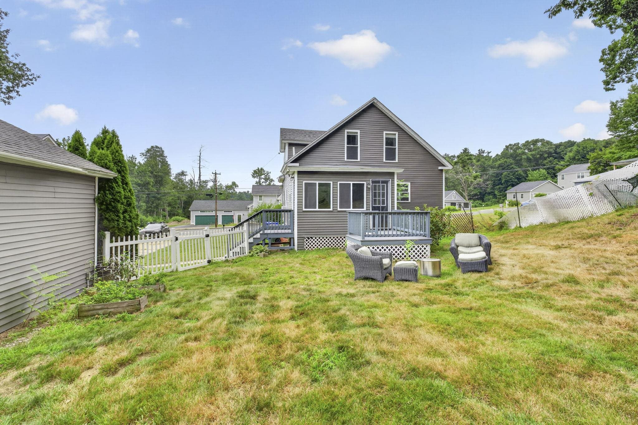 254 Arah Street Property Photo 40
