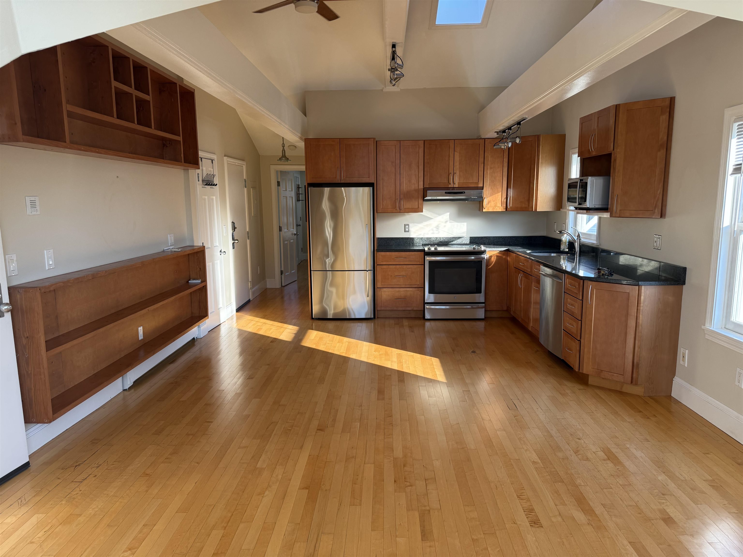 314 Islington Street Property Photo 4