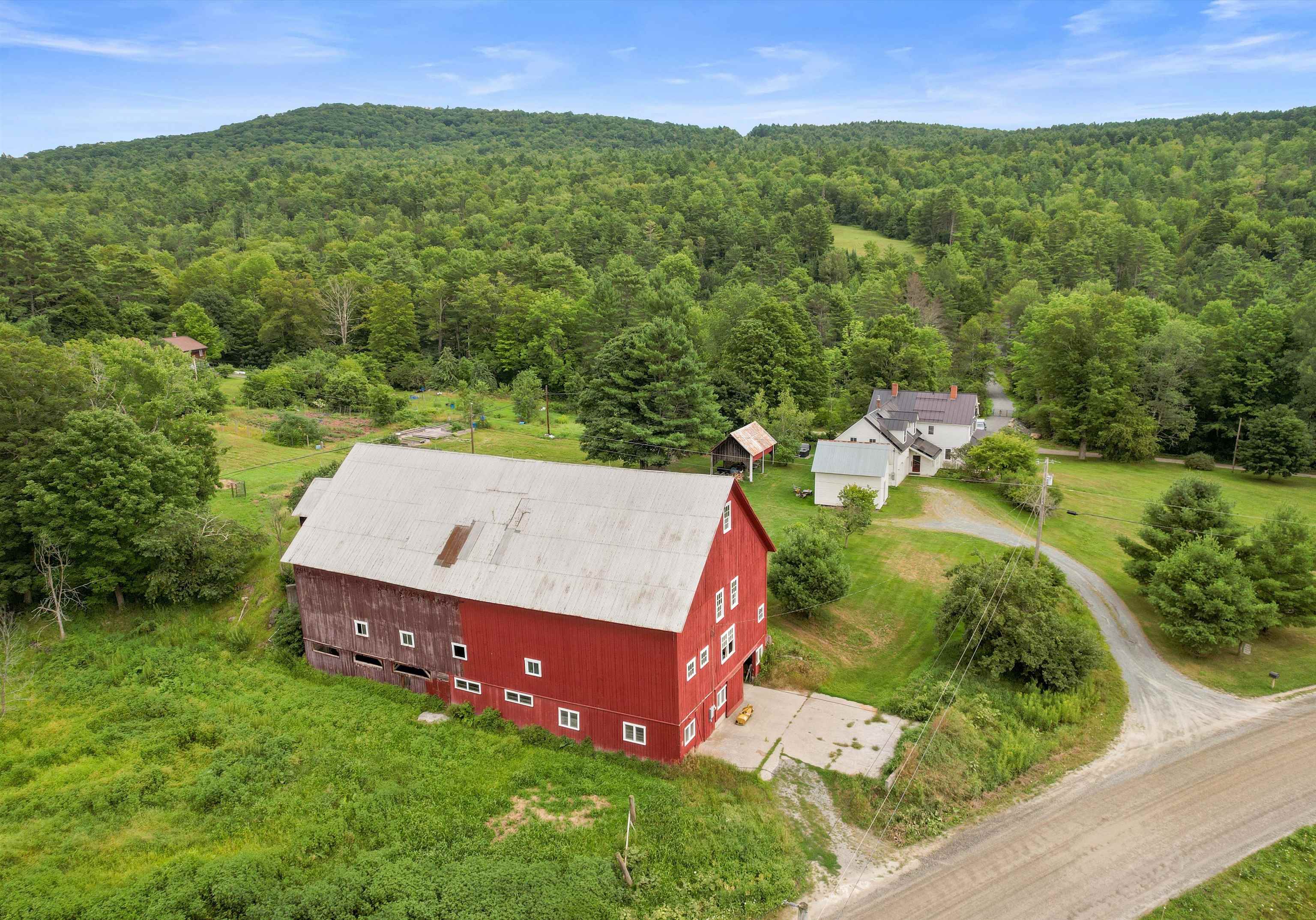3517 Duck Pond Road Property Photo 4