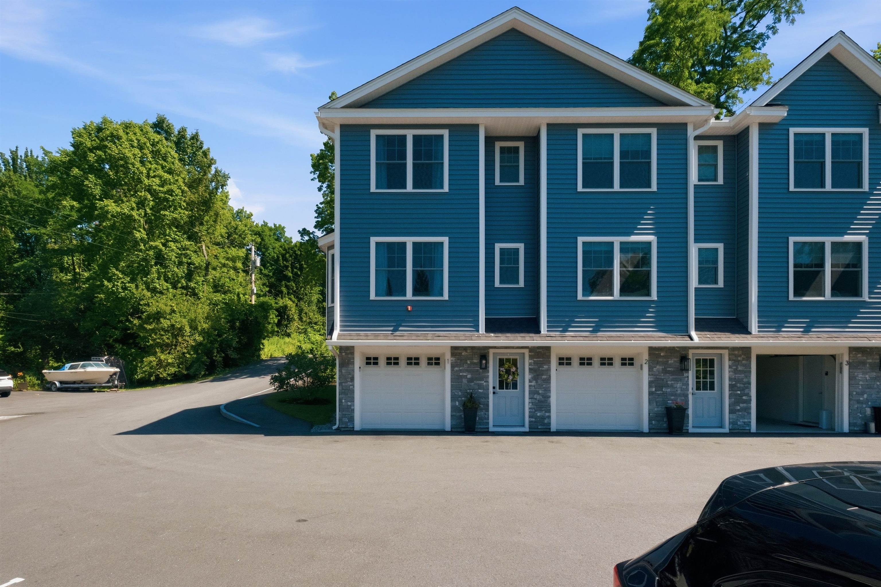 32 Charter Street Property Photo 1