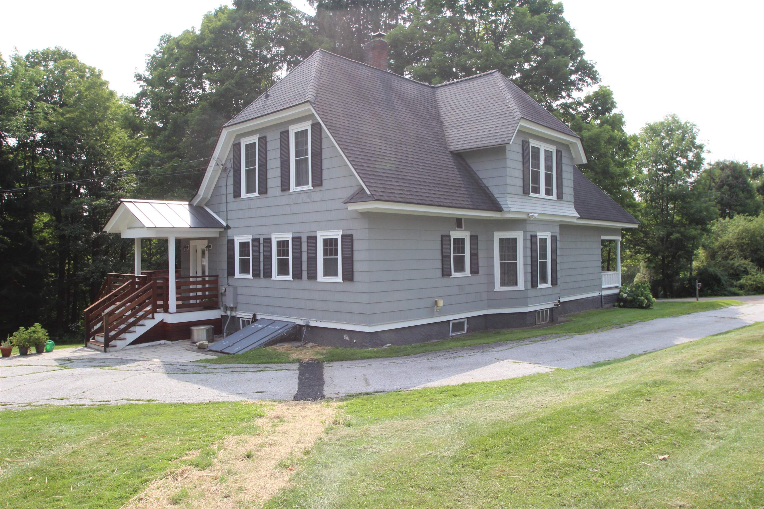 25 Delmont Avenue Property Photo 1