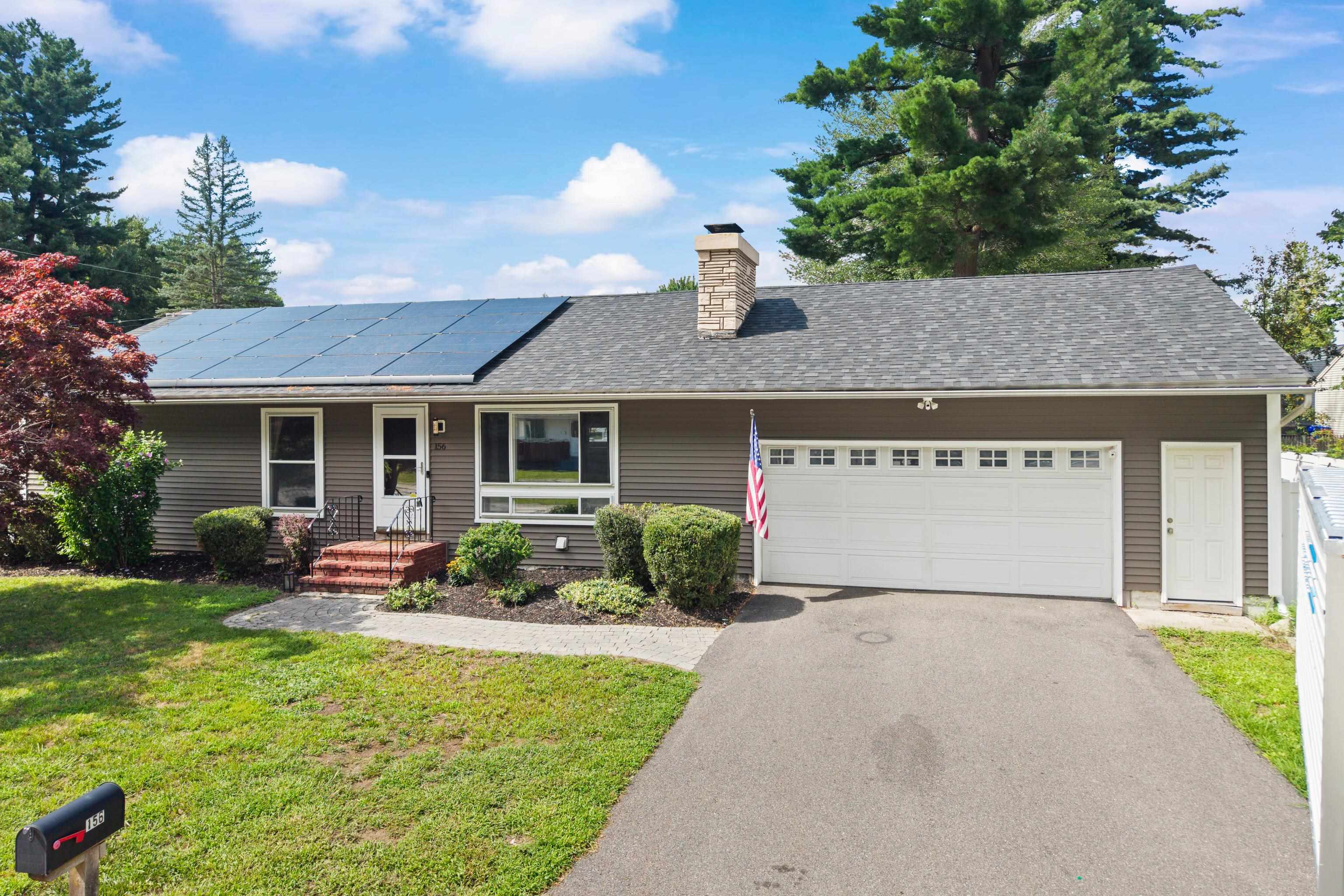 156 Kenberma Street Property Photo 1