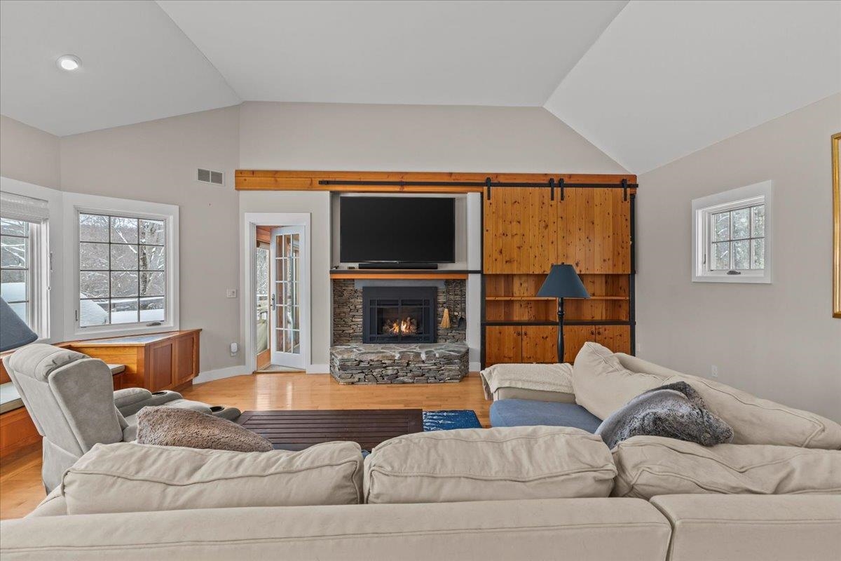 1016 Kew Vasseur Road Property Photo 12